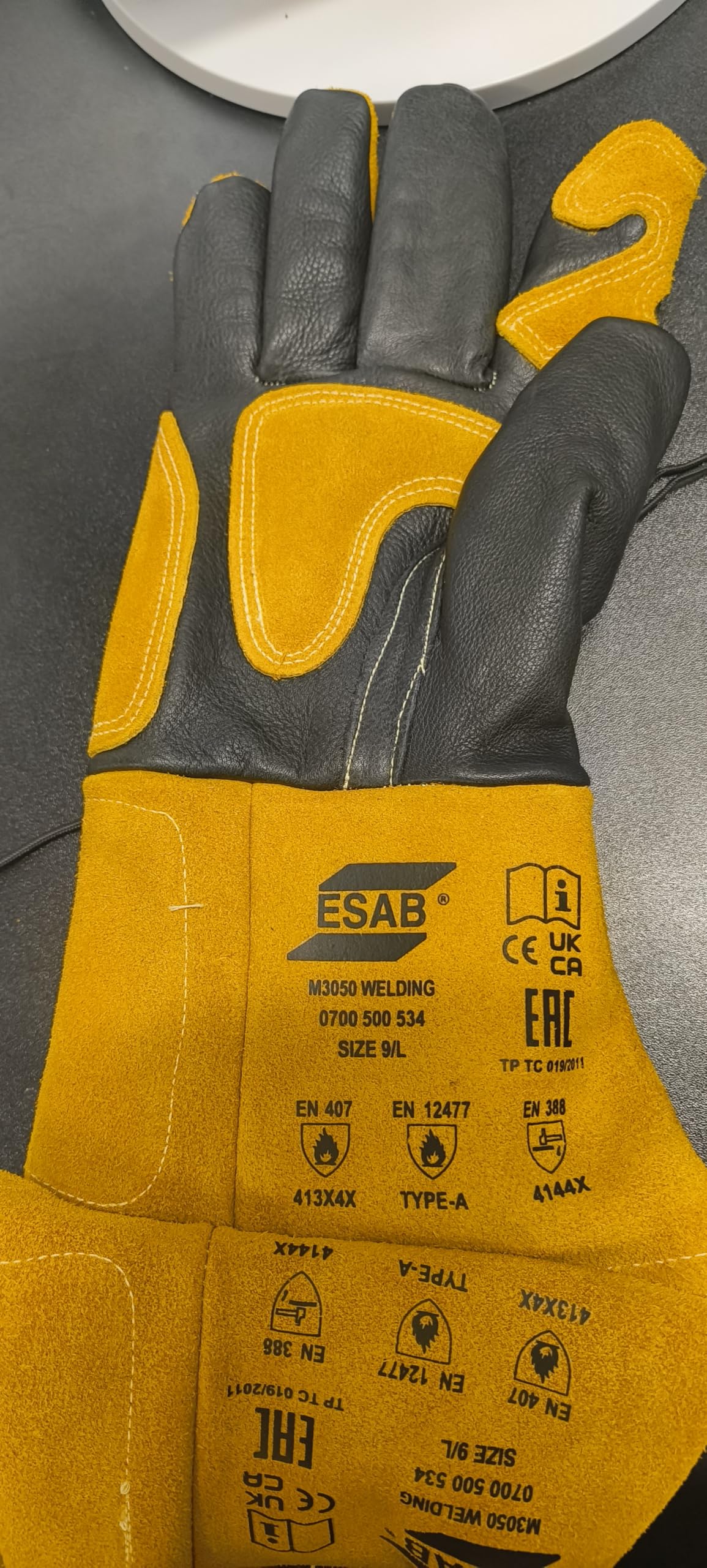 ESAB M3050 Gants de soudage en cuir résistant à la chaleur pour MIG WIG WIG MMA avec coutures en Kevlar Taille M/L/XL/XXL (M(8))