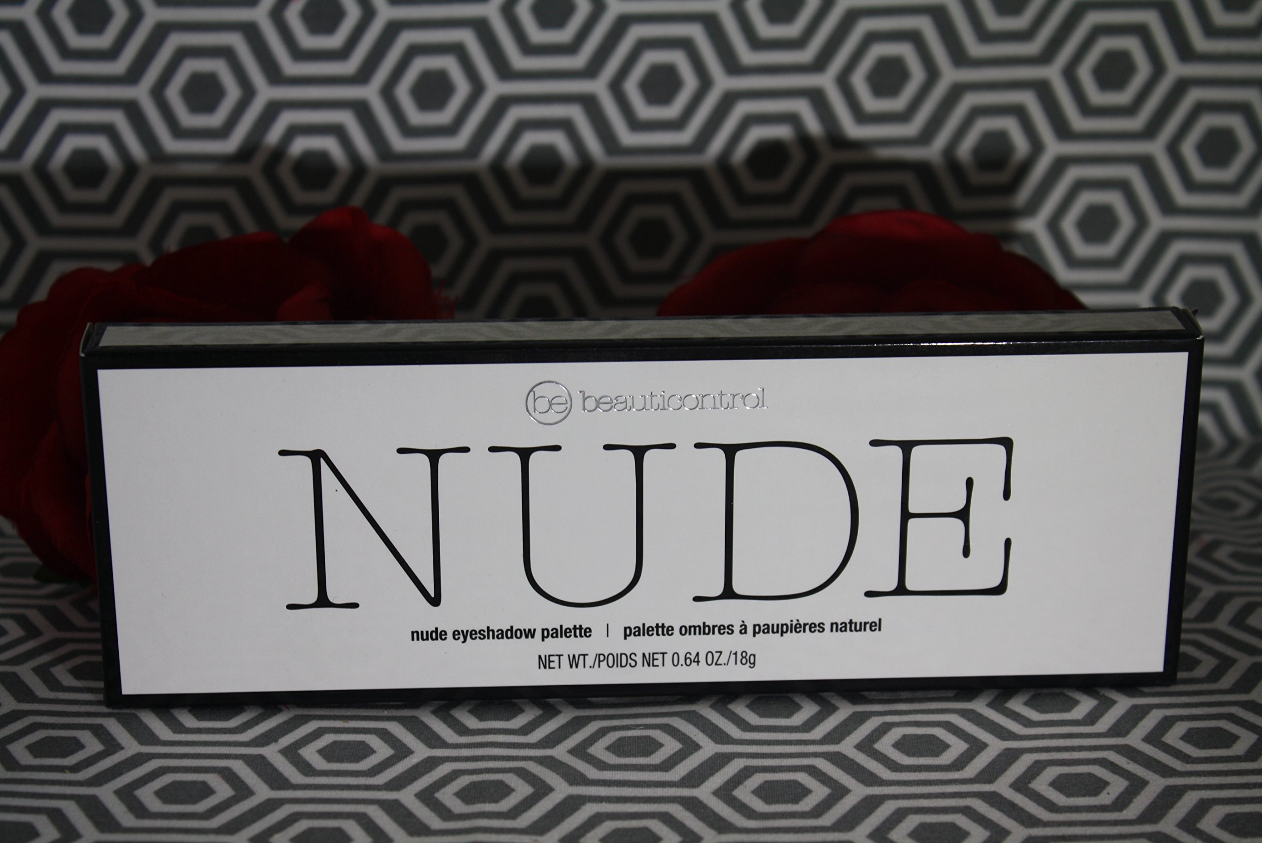 NUDE Eyeshadow Palette