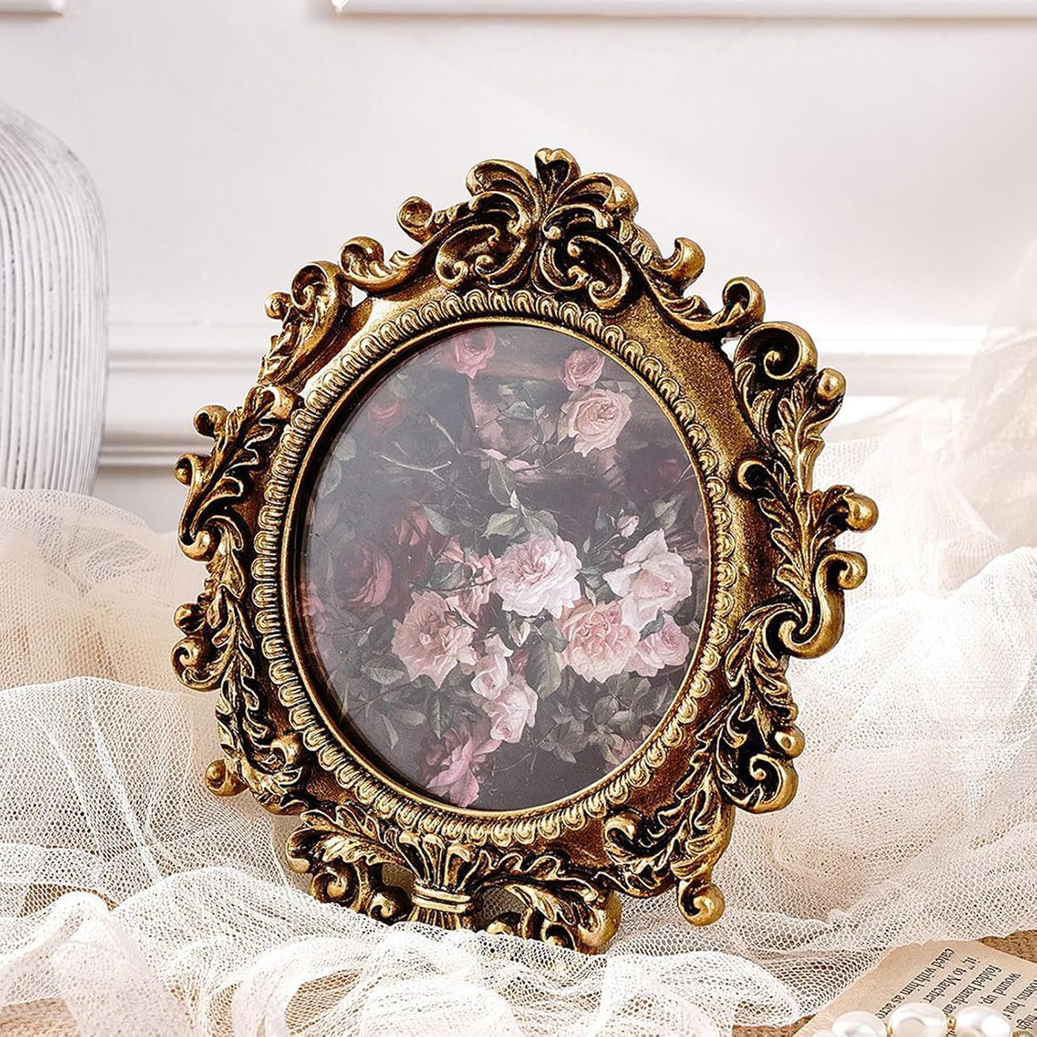 Decorative floral embossed resin picture holder round frame includes wall hanging or desktop resin wall art frame for double display options