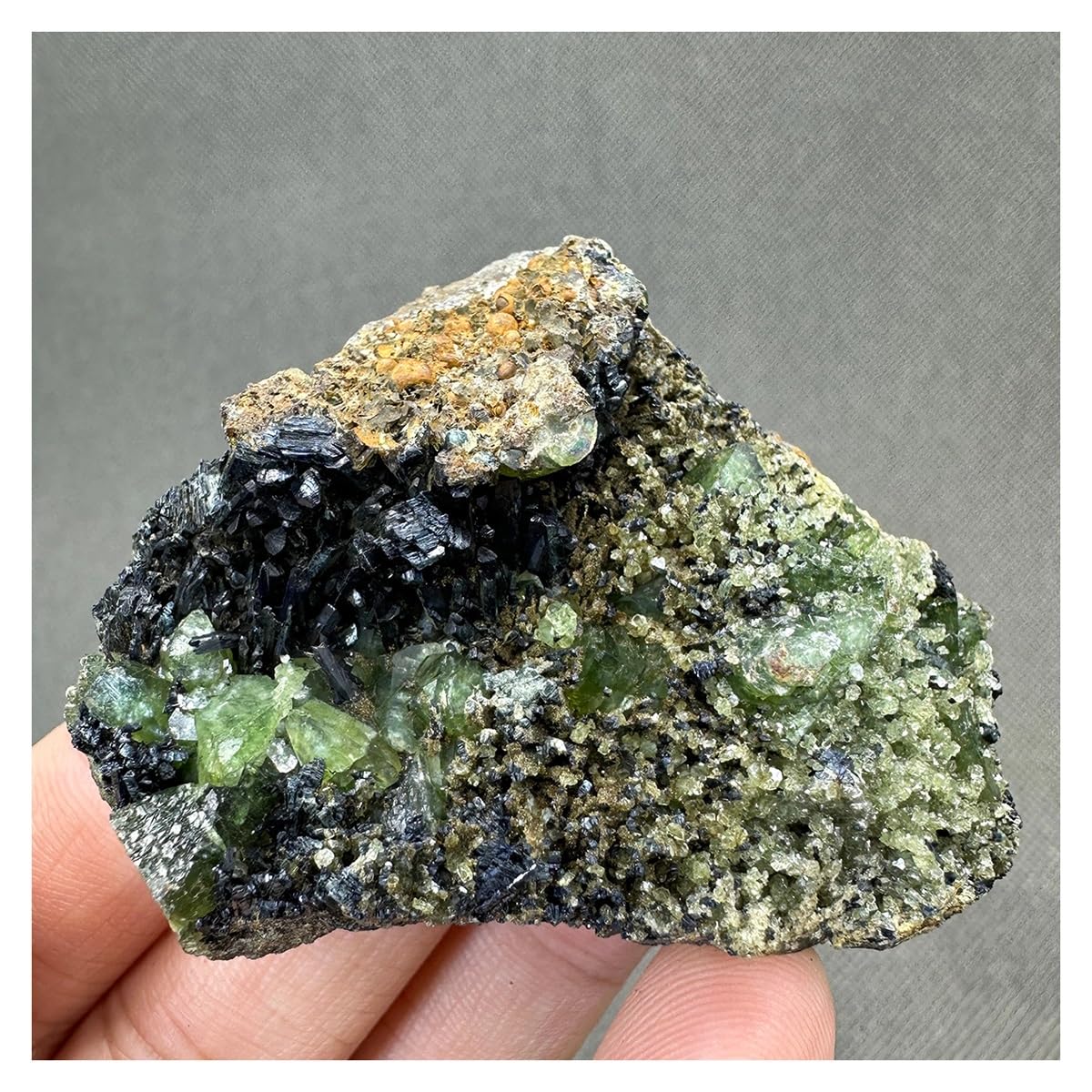 Cristales de cuarzo natural con simbiosis única para elevar la sofisticación de tu salón