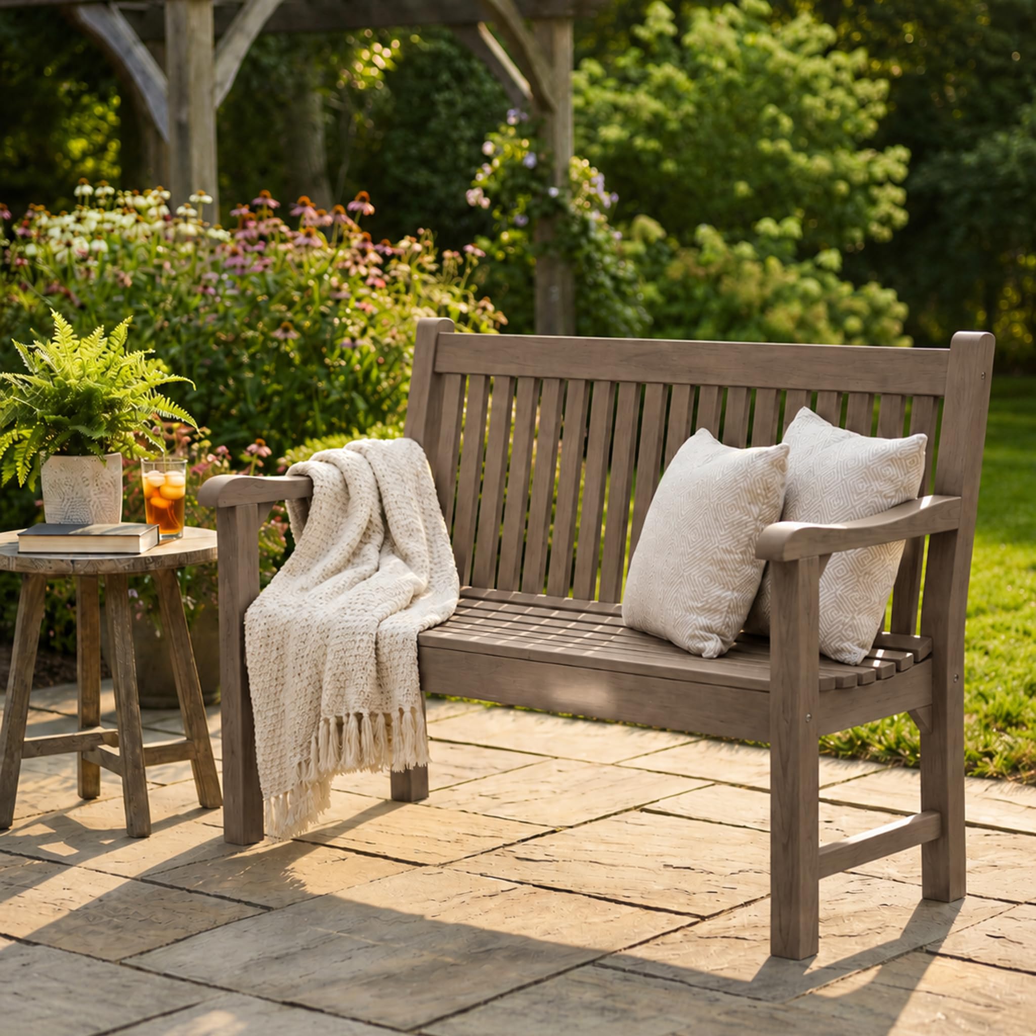 Gartenbank Wetterfest Braun – Outdoor Bank 2 Sitzer mit Rückenlehne | VAVO wetterfeste Gartenbank aus Kunststoff in Holzoptik – Outdoor Bank 2 Sitzer mit Rückenlehne (Braun)