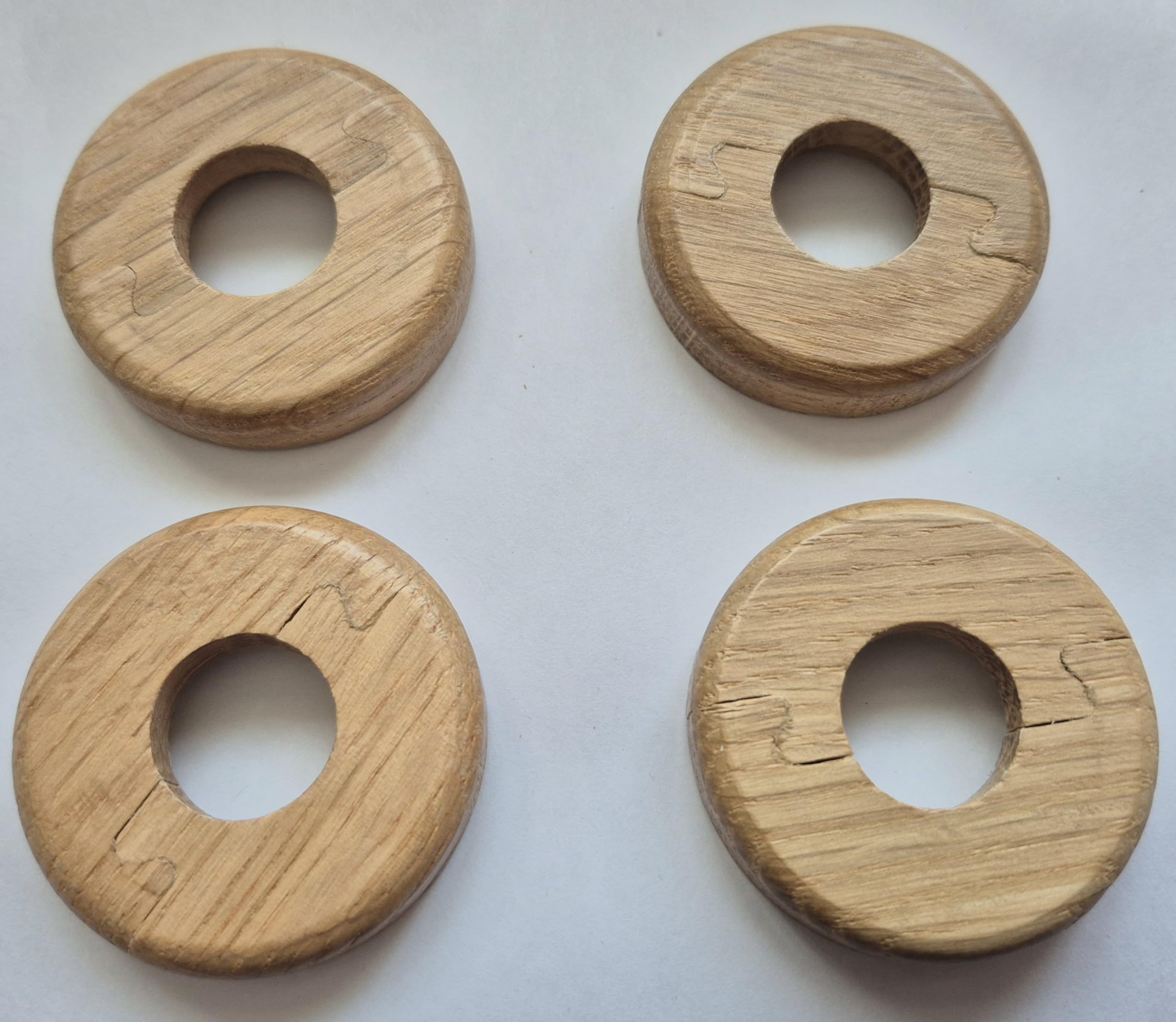 Oak Wooden Radiator Pipe Collars for 15mm Pipes Pack of 2 Easy Split Collar Wood Hide Radiator Pipes Base (4 Collars)
