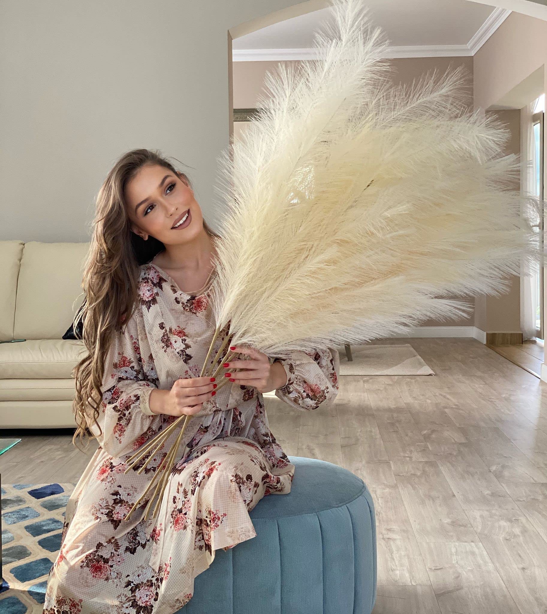 VOULUX Extra Large Tall Bannana Cream Fake Faux Artificial Pampas Grass Large Fluffy x3 115cm Stems x18 Decorative Artificial Flora Feathers For Floor Vases Tall Plant Flowers Long Pampas Grass