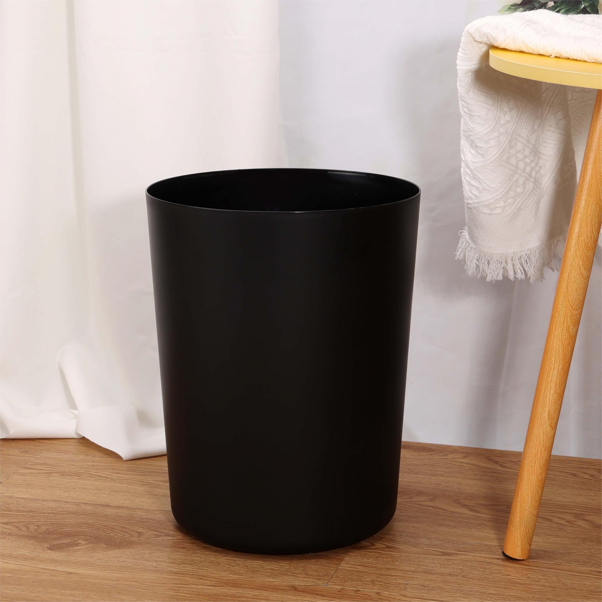 Amazon.com: inbesk 5 Gallon Plastic Office Trash Can, Black Matte