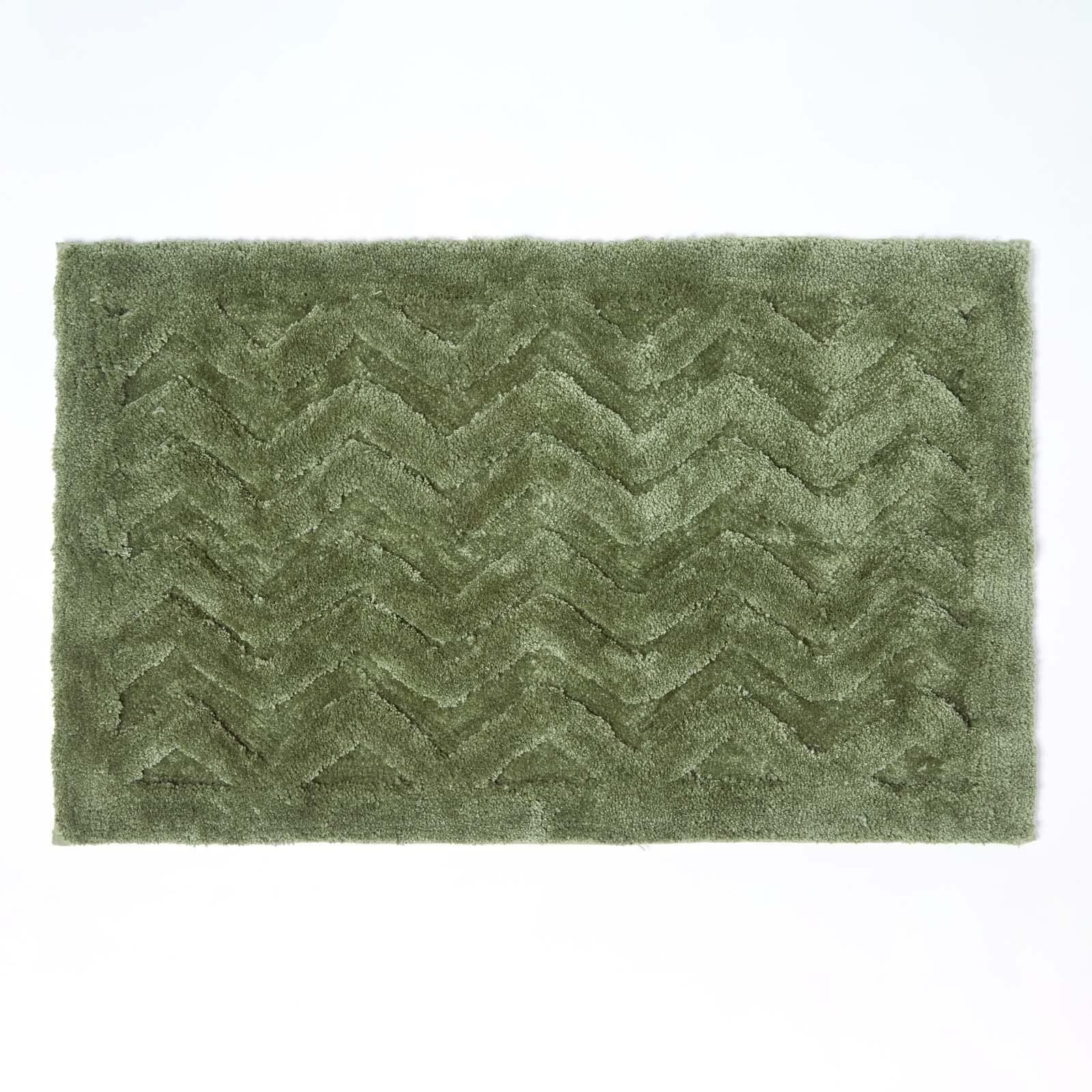 Homescapes Super Absorbent Soft Pattern Thick Bathmat in Green