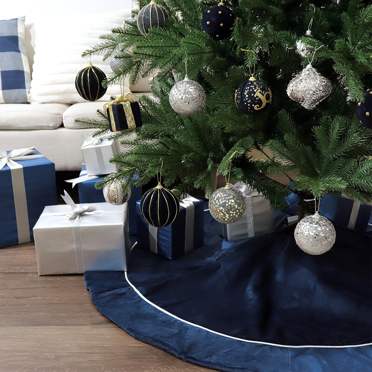 Bunny Chorus Christmas Tree Skirt, 48 inches Velvet Fur Plush Blue Tree Skirt, Xmas Tree Skirts for Merry Christmas Party Rustic Vintage Christmas Tree Decorations