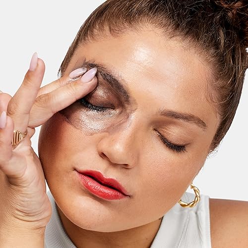 Miniatura 4 de Clinique Take The Day Off Charcoal Cleansing Balm Makeup Remover  Dissolves Makeup and Sunscreen  For Dry Combination to Oily Skin Types