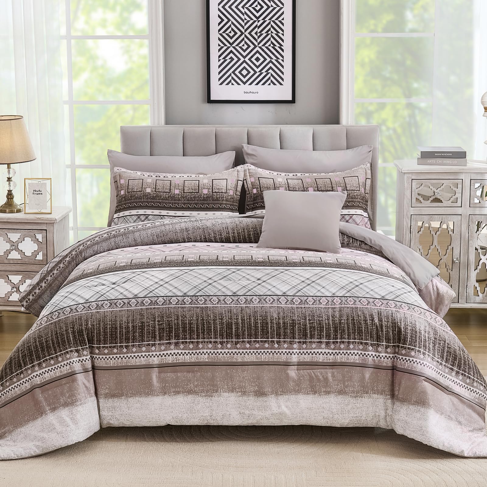 Parure de lit haut de gamme 8 pièces en microfibre légère marron