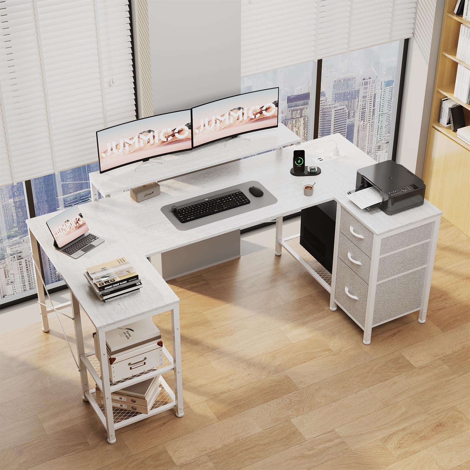 JUMMICO Scrivania da Gaming Angolare a Forma L, 170x90cm con Illuminazione LED, Supporto Monitor Regolabile in Altezza, 3 Cassetti, 2 Prese e 2 Porte USB, Scrivania in Acciaio e Legno, Bianca