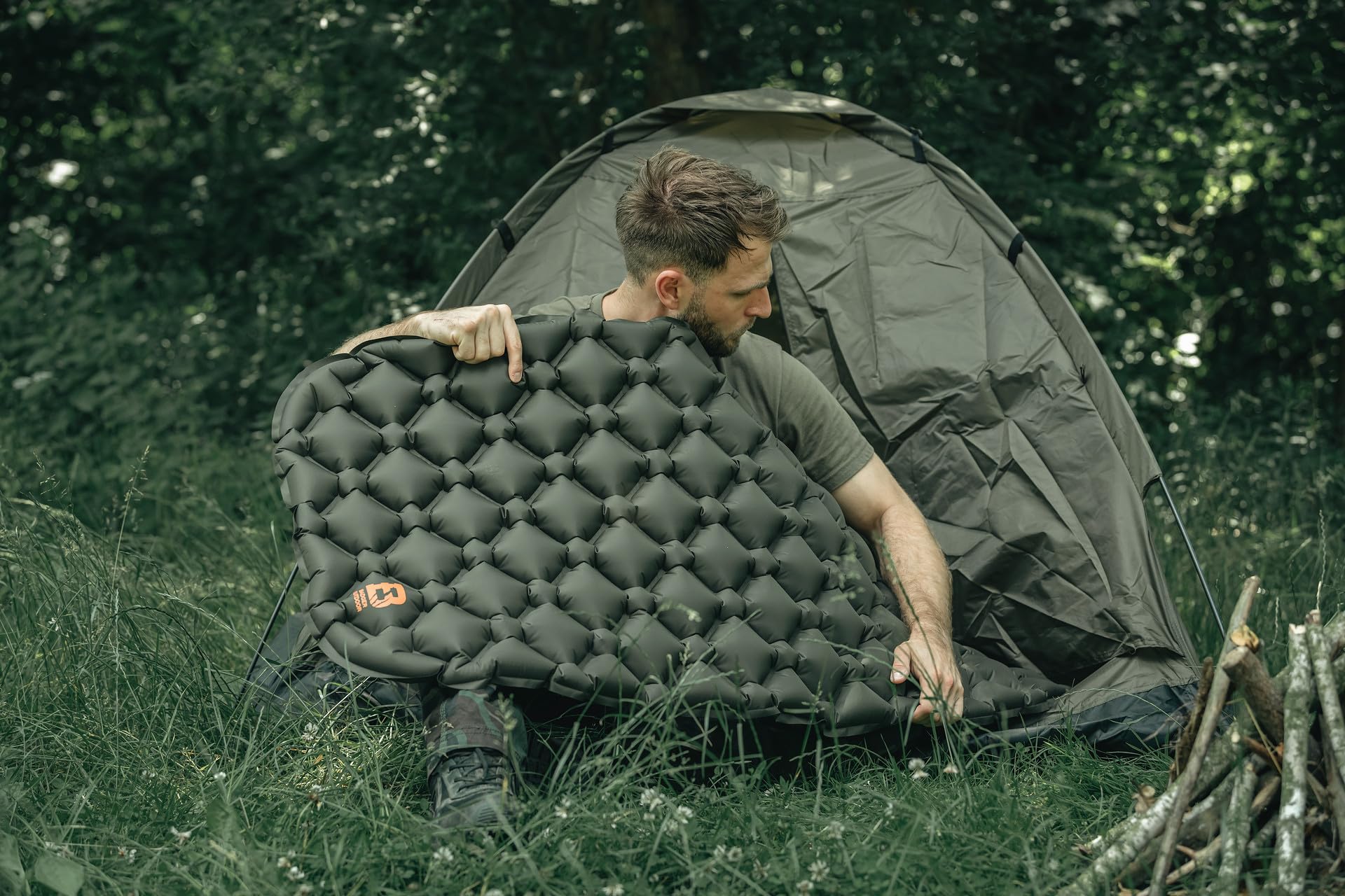Badger outdoor Materassino da Campeggio Doppio 186x116cm - Ultraleggero, Autogonfiante, Tappetino da Spiaggia Impermeabile, Sopravvivenza, Escursionismo, Militare