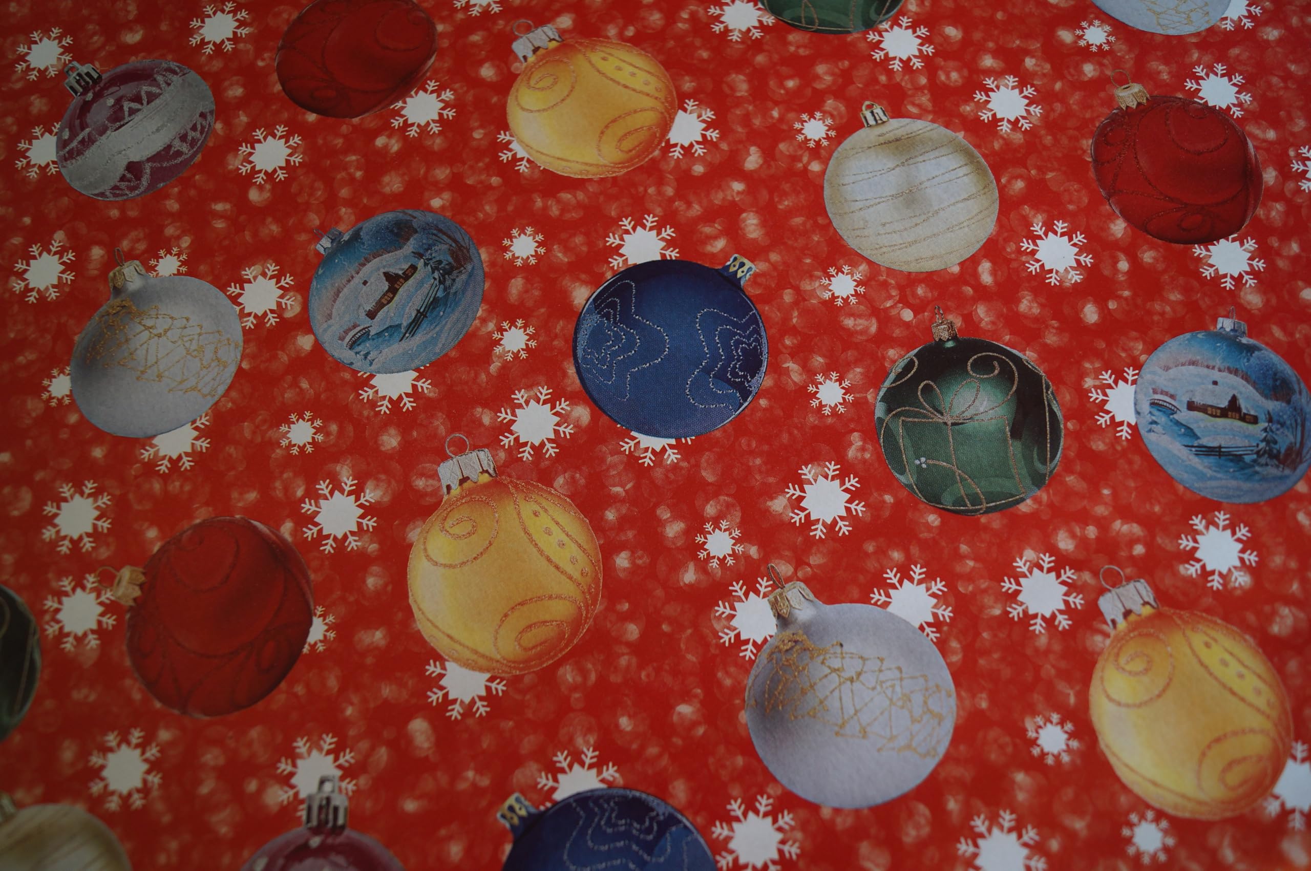 Geschenkpapier Weihnachten Weihnachtspapier Weihnachtsgeschenke Papier Kinder Familie 32 Rollen Set - 70cm x 2m, bunt, festlich mit diversen Motiven