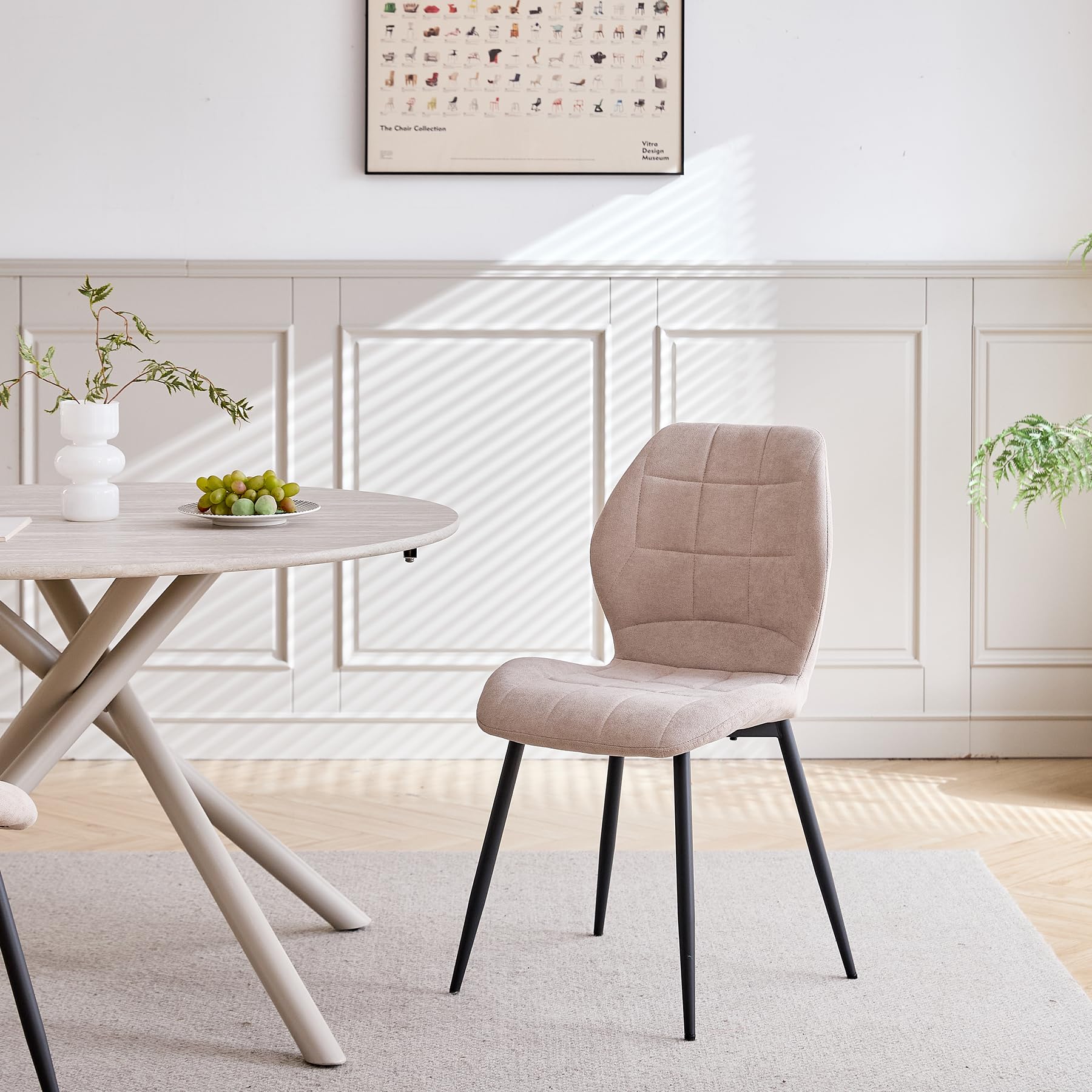 Conjunto de Comedor, Mesa Redonda de Madera de 115 x 115 x 73 cm, con 4 Sillas de Cocina Tapizadas con Respaldo de Lino y Patas de Metal (Mesa Gris Claro + Sillas Beige)