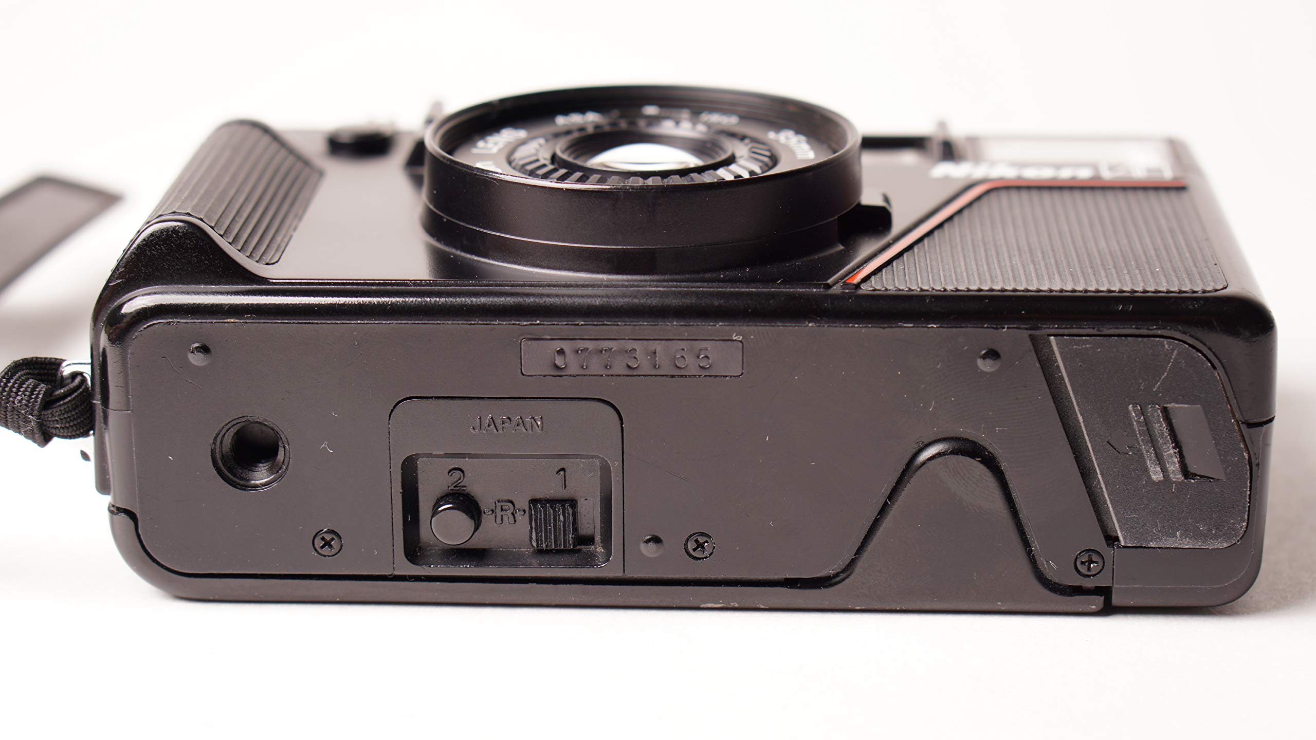 Nikon L35AF Camera : Amazon.ca: Electronics