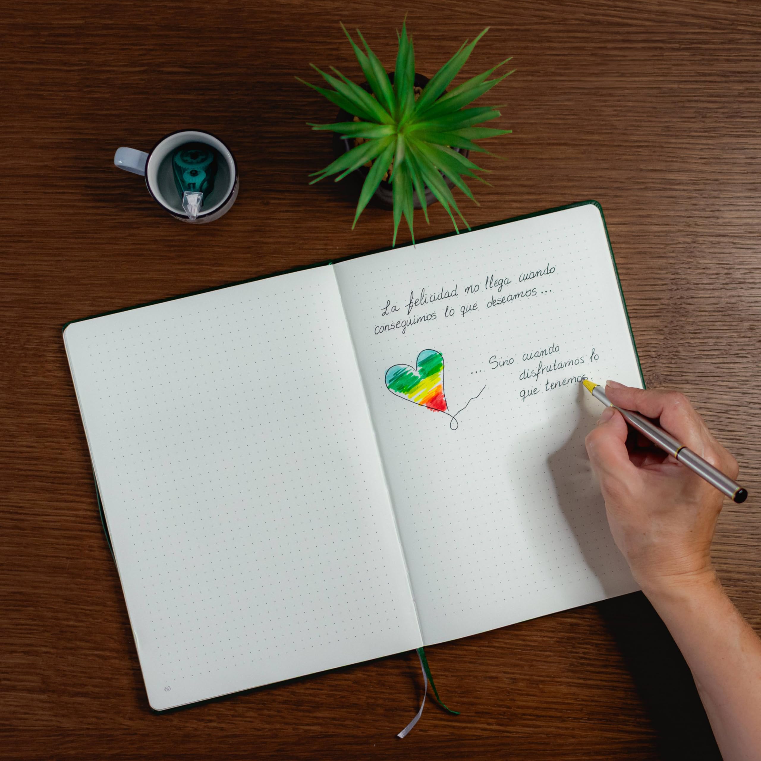 Libreta de puntos B5 de tapa dura y cuero vegano. Cuaderno punteado 250 páginas numeradas de folios crema, tamaño ideal 25,5x18cm. Bullet journal para Escritores,Negocios, Diaristas (Cherry)