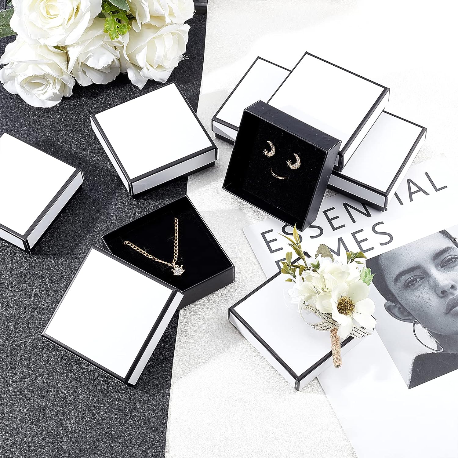 nbeads 16 x Cardboard Jewellery Boxes, White Paper Gift Boxes with Sponge Mat for Bracelets Necklaces, Earrings, Pendants - Image 3