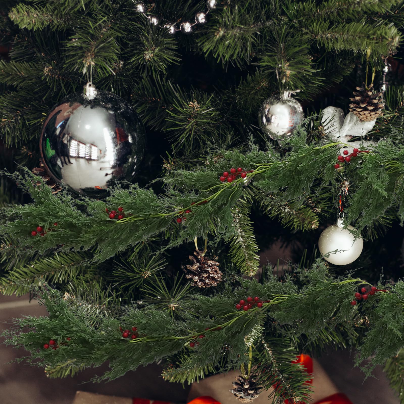 Adorno Navideño Colgante de Ratán Simulado para Pared y Puerta, Decoración Festiva y Elegante para Navidad y Eventos