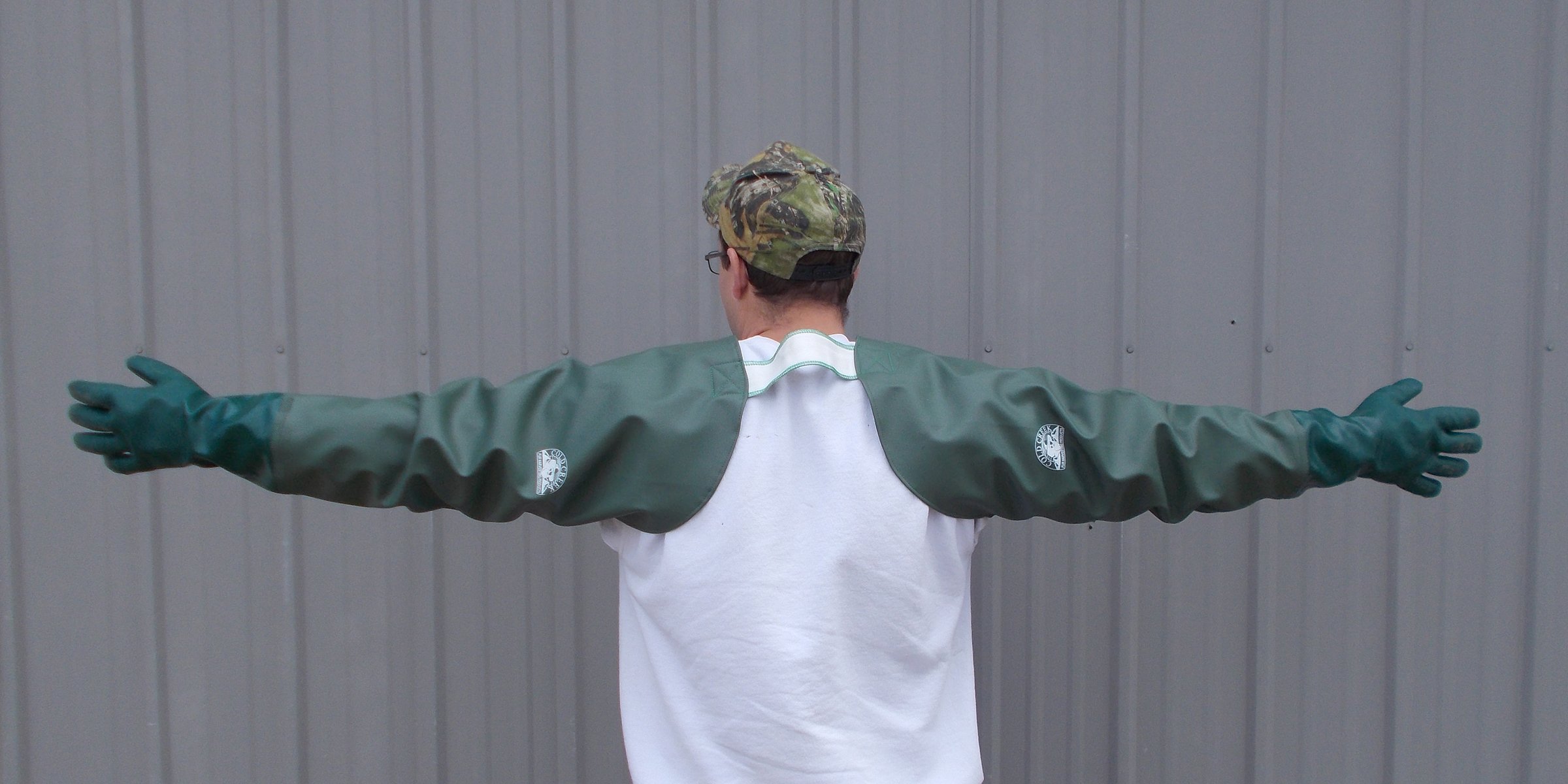 DakotaLine Cold Creek Shoulder Gauntlets