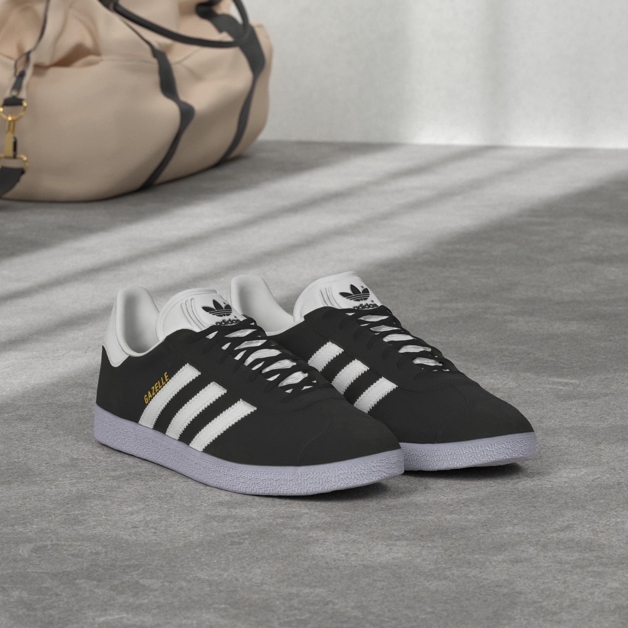 adidas Herren Gazelle Schuhe, Schwarz/Weiß/Gold Metallic, 41.5 EU Weit