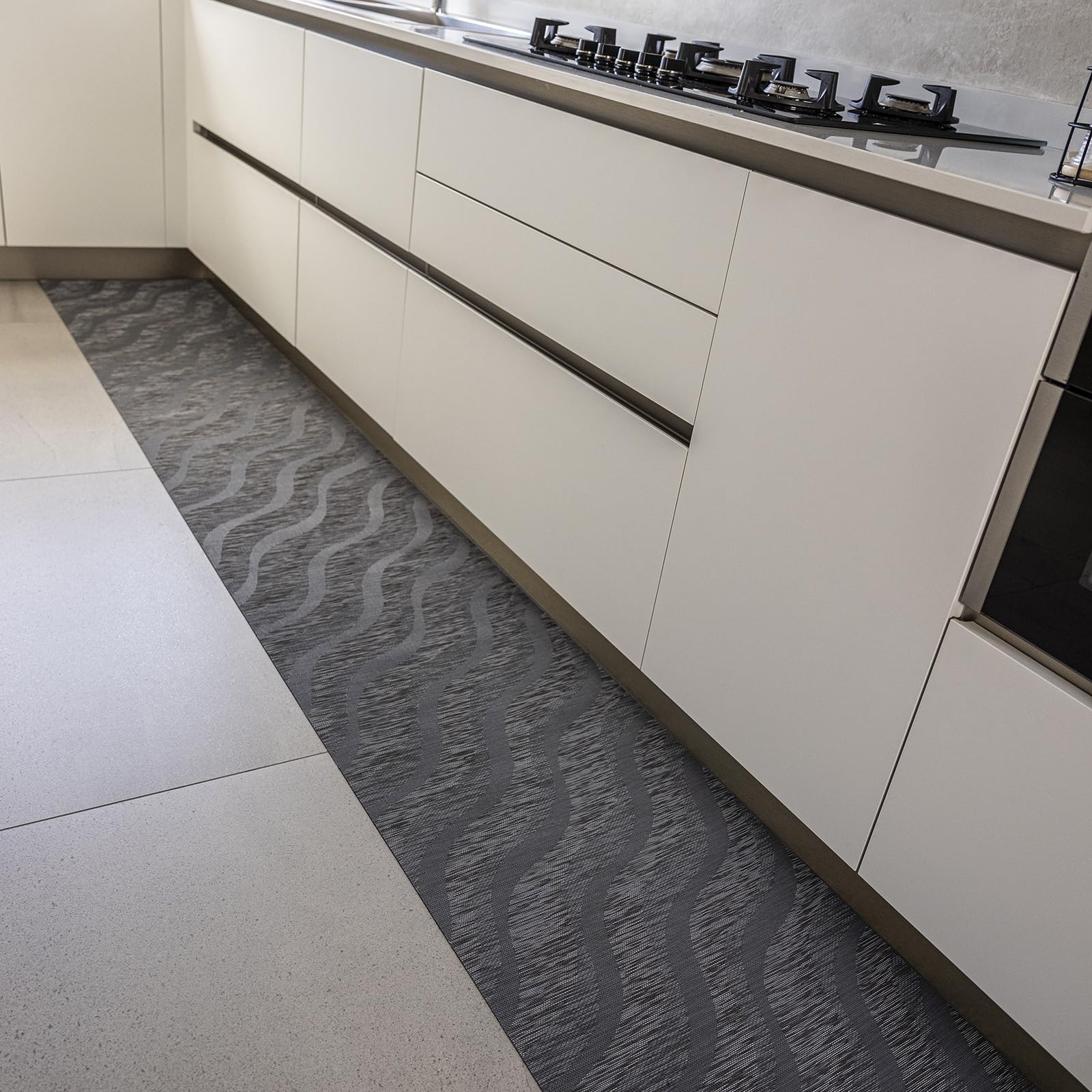PARAMAISON Tappeto PVC Cucina Infinity, Passatoia Antiscivolo Lavabile, Antimacchia, Multiuso, Lavabile, Cucina, Soggiorno, Design Stilizzato Onda Grigio Chiaro| 50x200cm