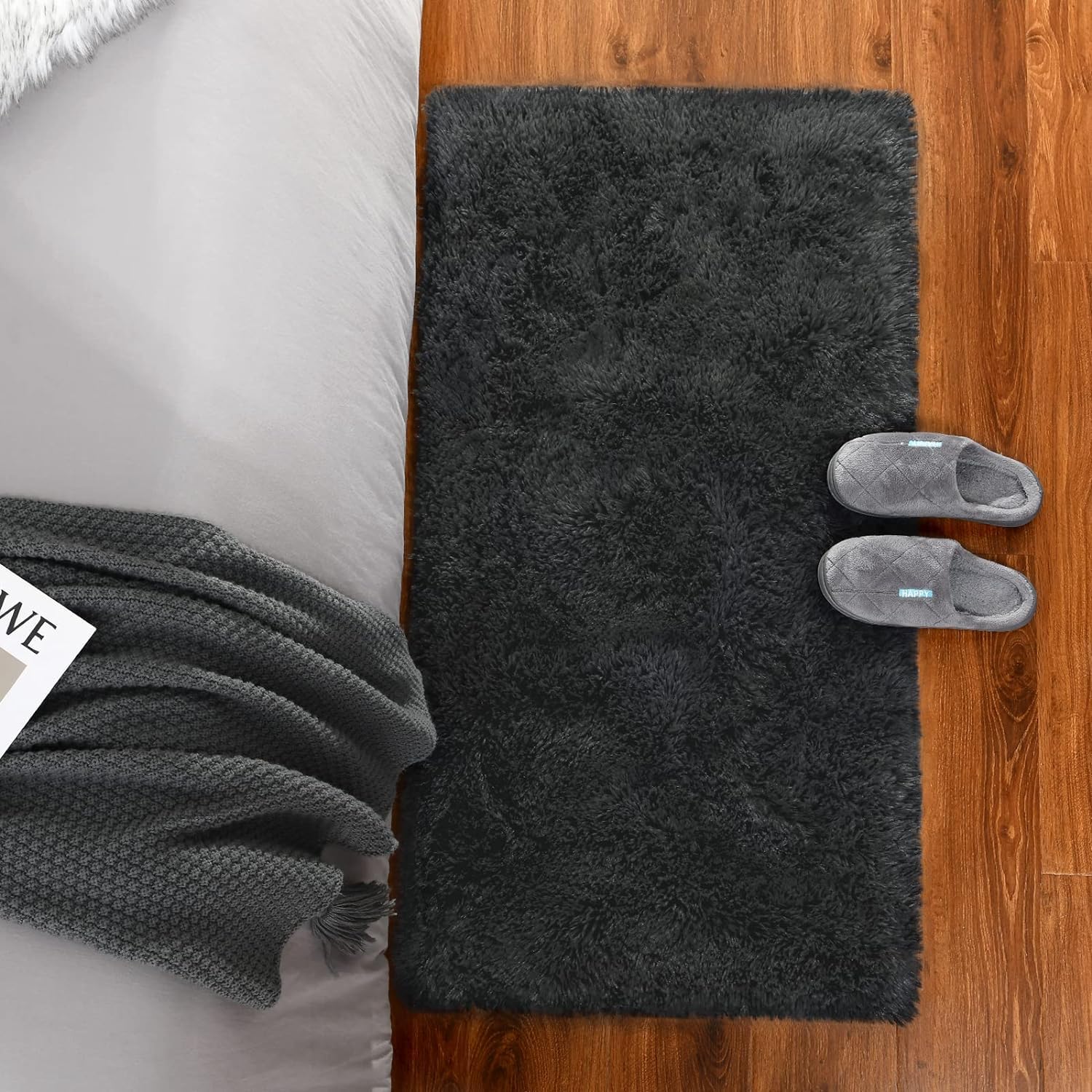 EKEFFY Modern Micro Fiber Rectangular Rug/Carpet For Hall,Bedroom,Kichen,Kids Room,Baby Room Etc.Color-Black Size 2X3 Feet