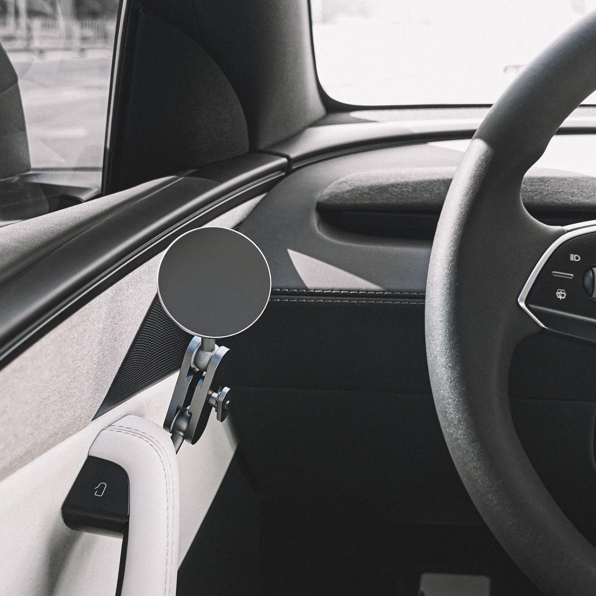 VION Soporte de teléfono de aleación Premium Tesla Model 3/Y (2026-2025 New Model Y, 2024-2022 Model Y, 2023-2021 Model 3)