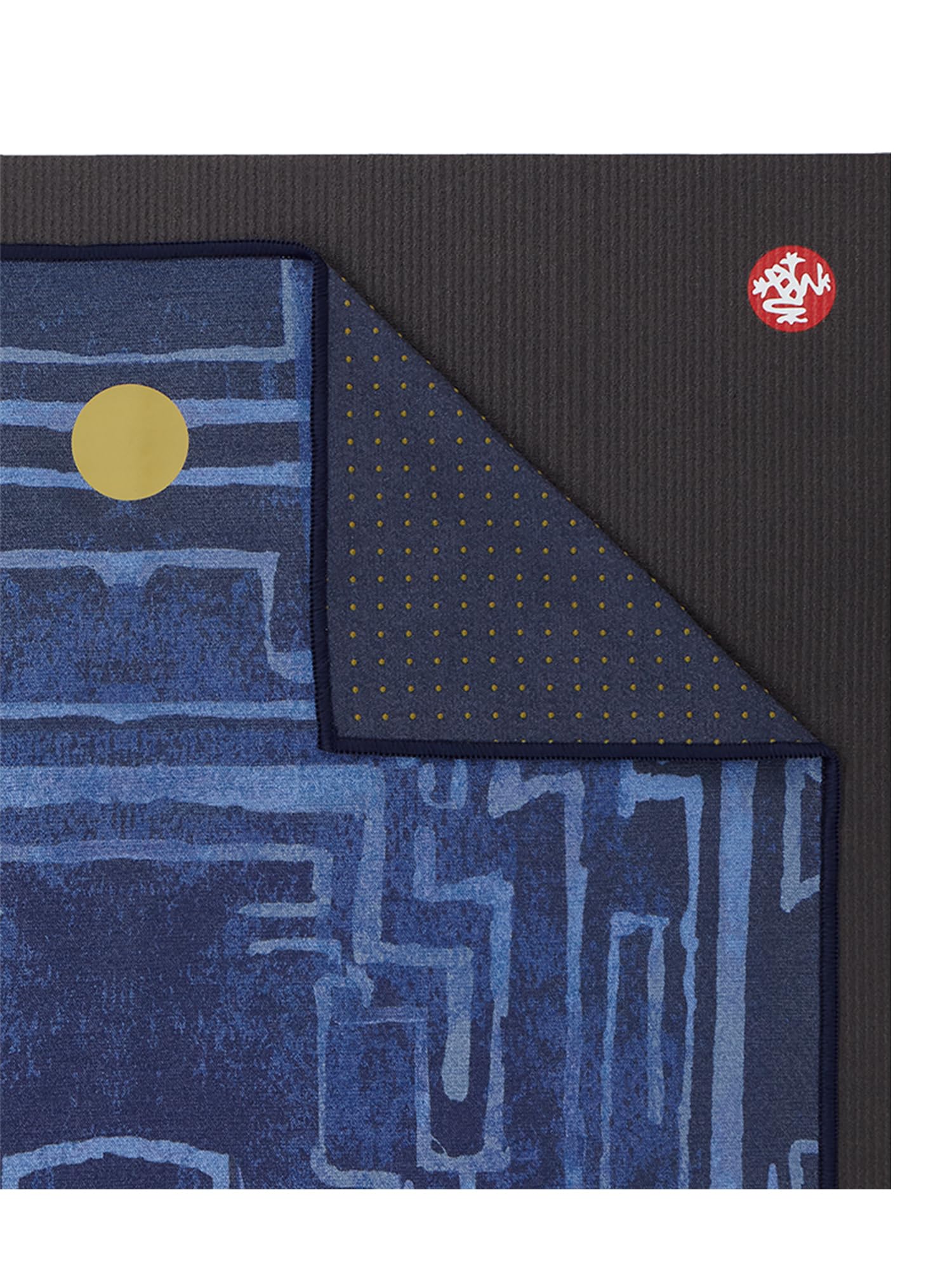 Amazon.co.jp: マンドゥカ(Manduka) ヨガタオル 滑り止め付き