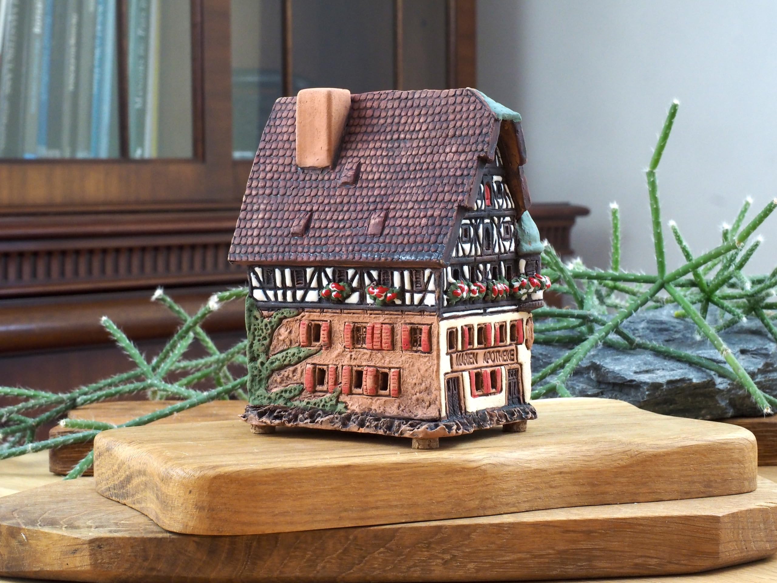 Keramik Lichthäuser, Räucherhaus, Keramikhaus Deko, Häuser, Künstlerisches Miniatur der originalen Marienapotheke in Rothenburg, Deutschland R278