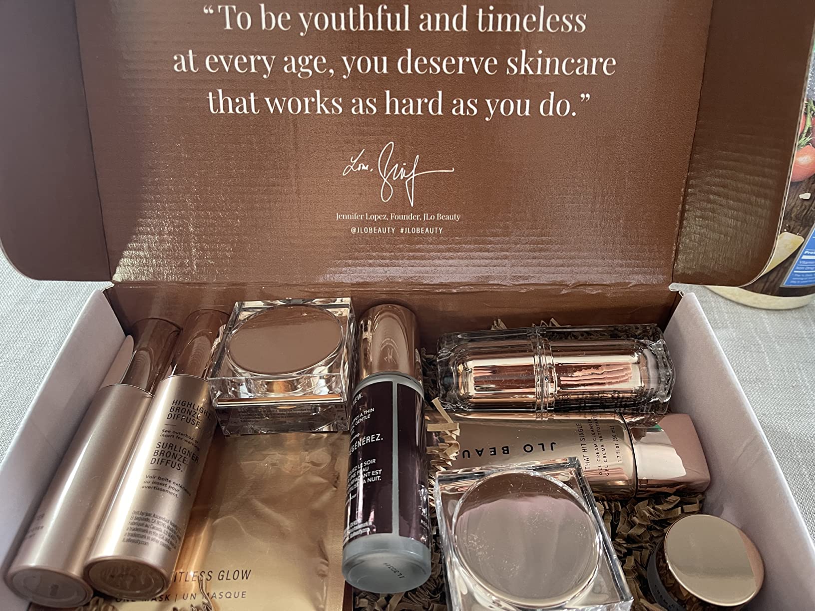 JLO BEAUTY Starter Skin Care Kit, 3 Piece Facial Set with Face Wash, Serum & Face Moisturizer, Daily Skin Care Routine For Women, Includes 5 Oz Facial Cleanser, 1.5 Oz Serum, 1.7 Oz Moisturizer Cream