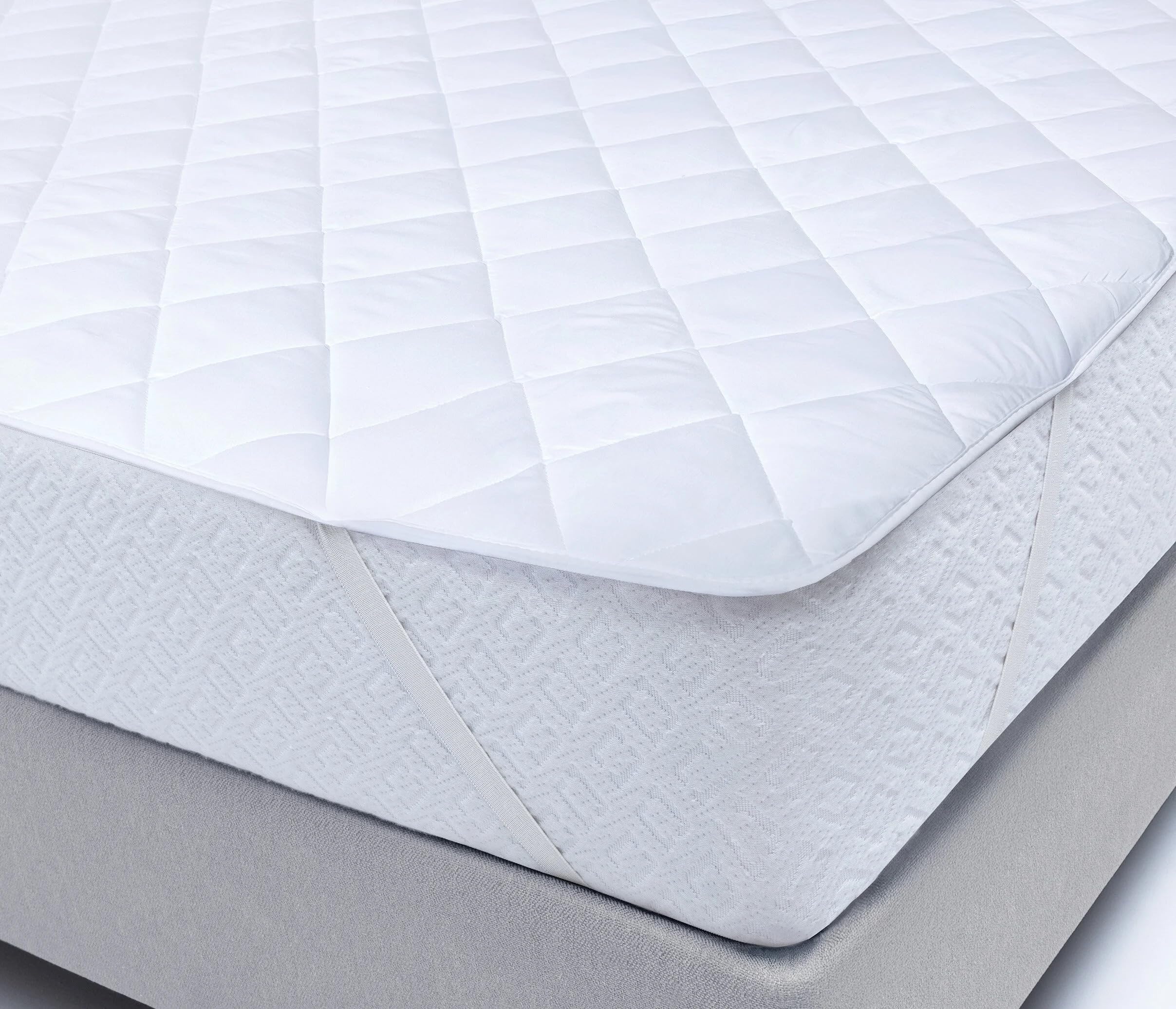 Yatas BEDDING Quilted Mattress Protector,Machine Washable and Easy Care, Superior Protection and Comfort,100% Natural Cotton Cover and Fluffy Filling,White (King) - 76
