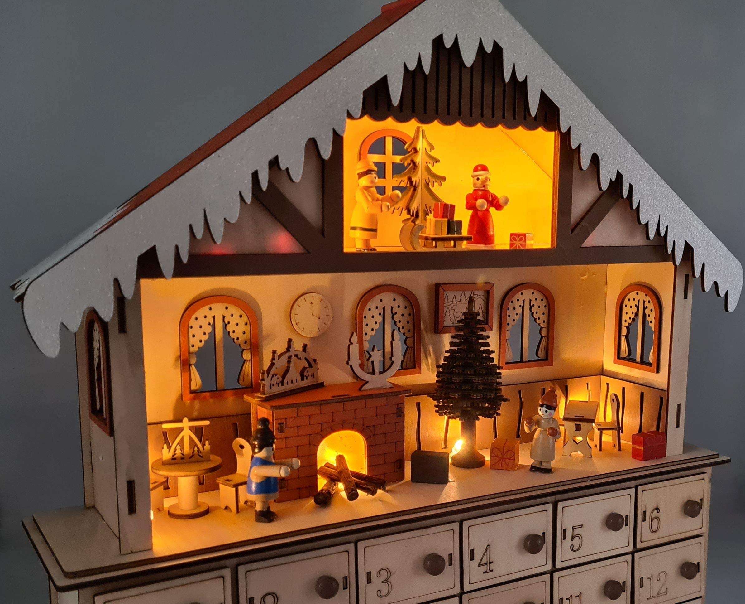 Wichtelstube-Kollektion Weihnachtskalender 2025, Adventskalender 2025 zum Befüllen, großer XXL Echtholz Adventskalender aus Holz beleuchtet mit Timer Batteriebetrieben wiederverwendbar LED Beleuchtung
