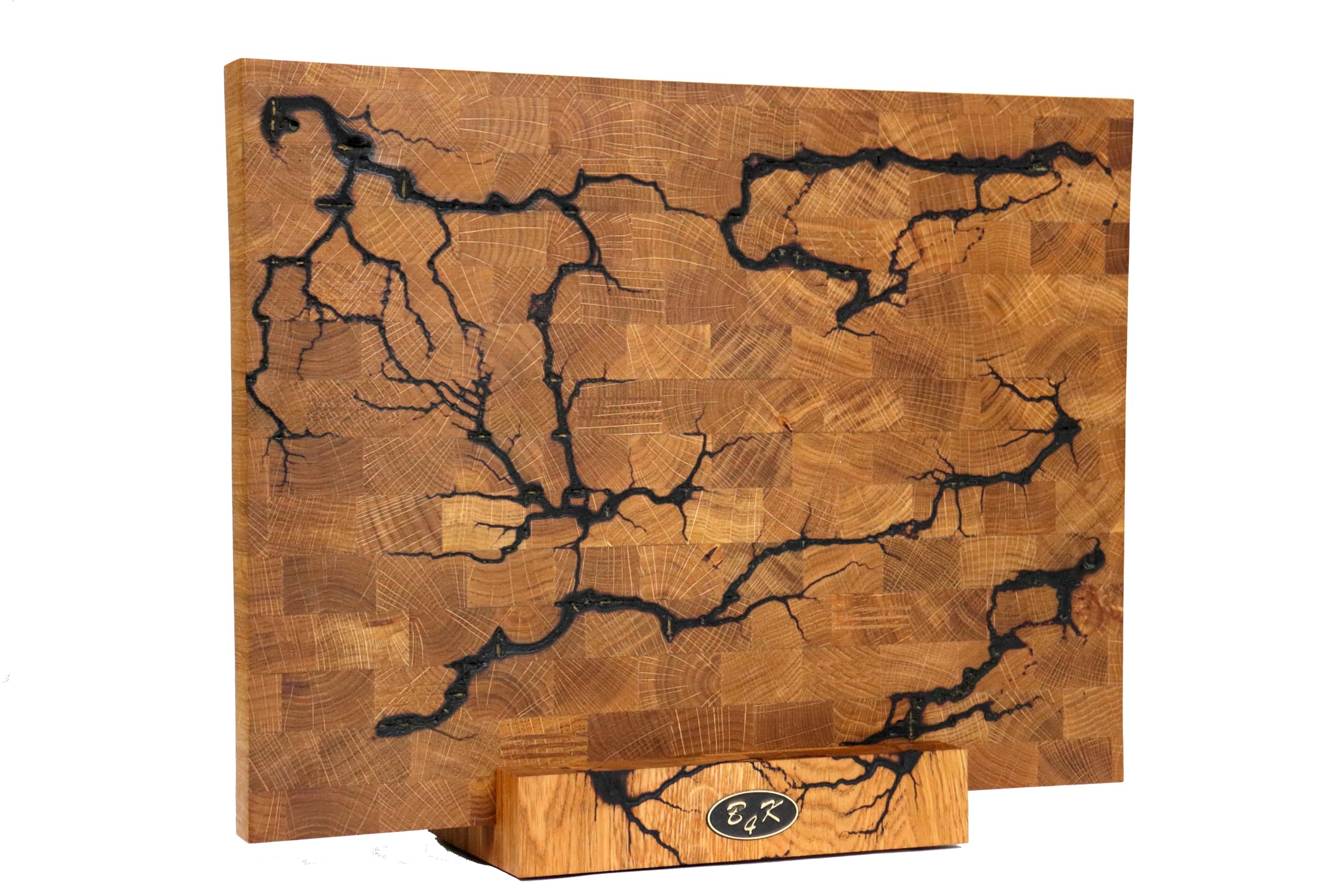 B4K® Hackblock mit Ständer aus Eiche 40x30x4 cm | Lichtenberg-Blitze Design | Premium Hirnholzbrett mit Griffen | Handgefertigtes Schneidebrett | Antibakteriell & Messerschonend