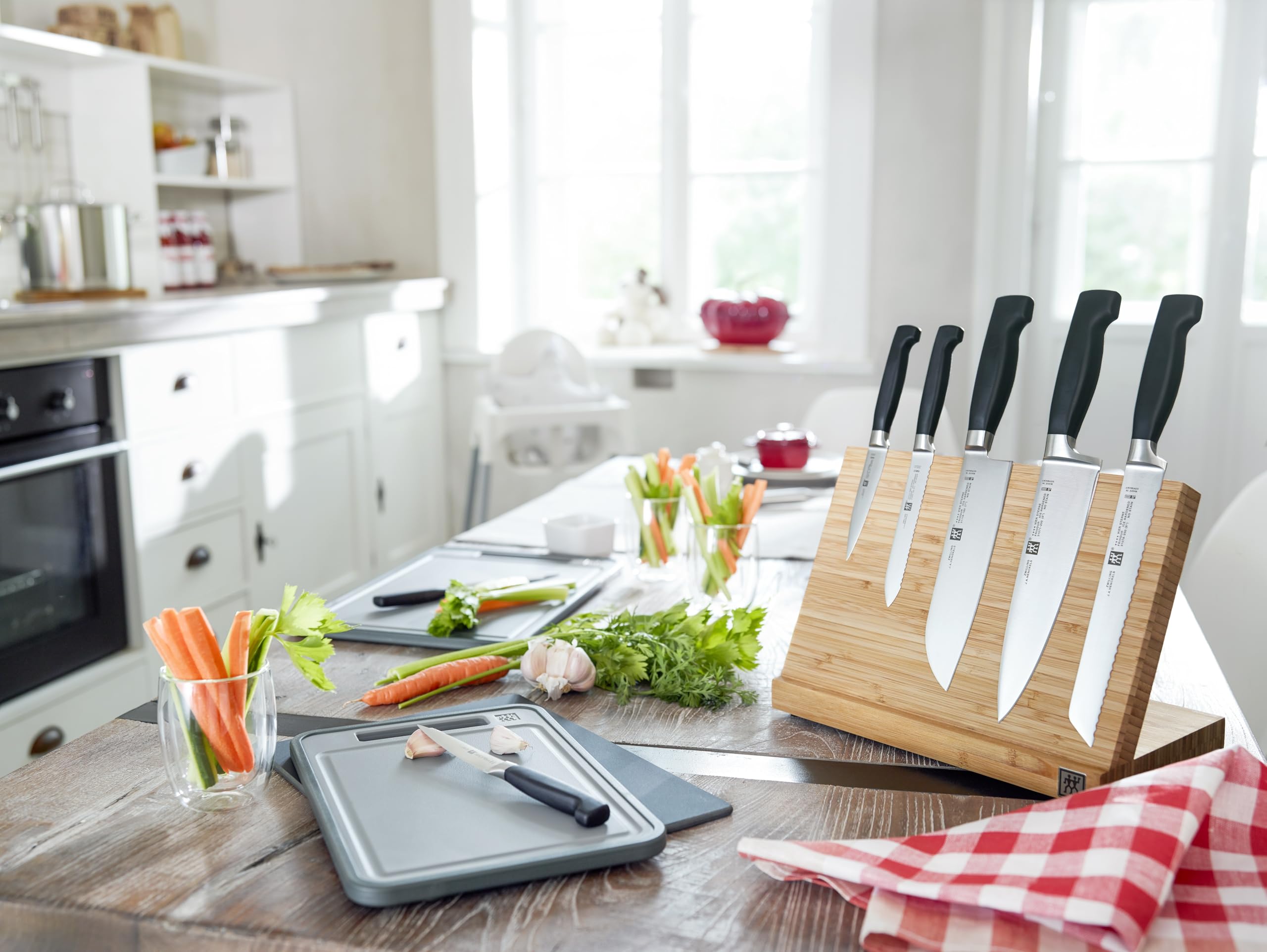 ZWILLING Vier Sterne Steakmesser-Set 4-teilig, Klingenlänge 12 cm, Rostfreier Spezialstahl, Ergonomischer Kunststoff-Griff, Schwarz [Made in Germany], Bunt
