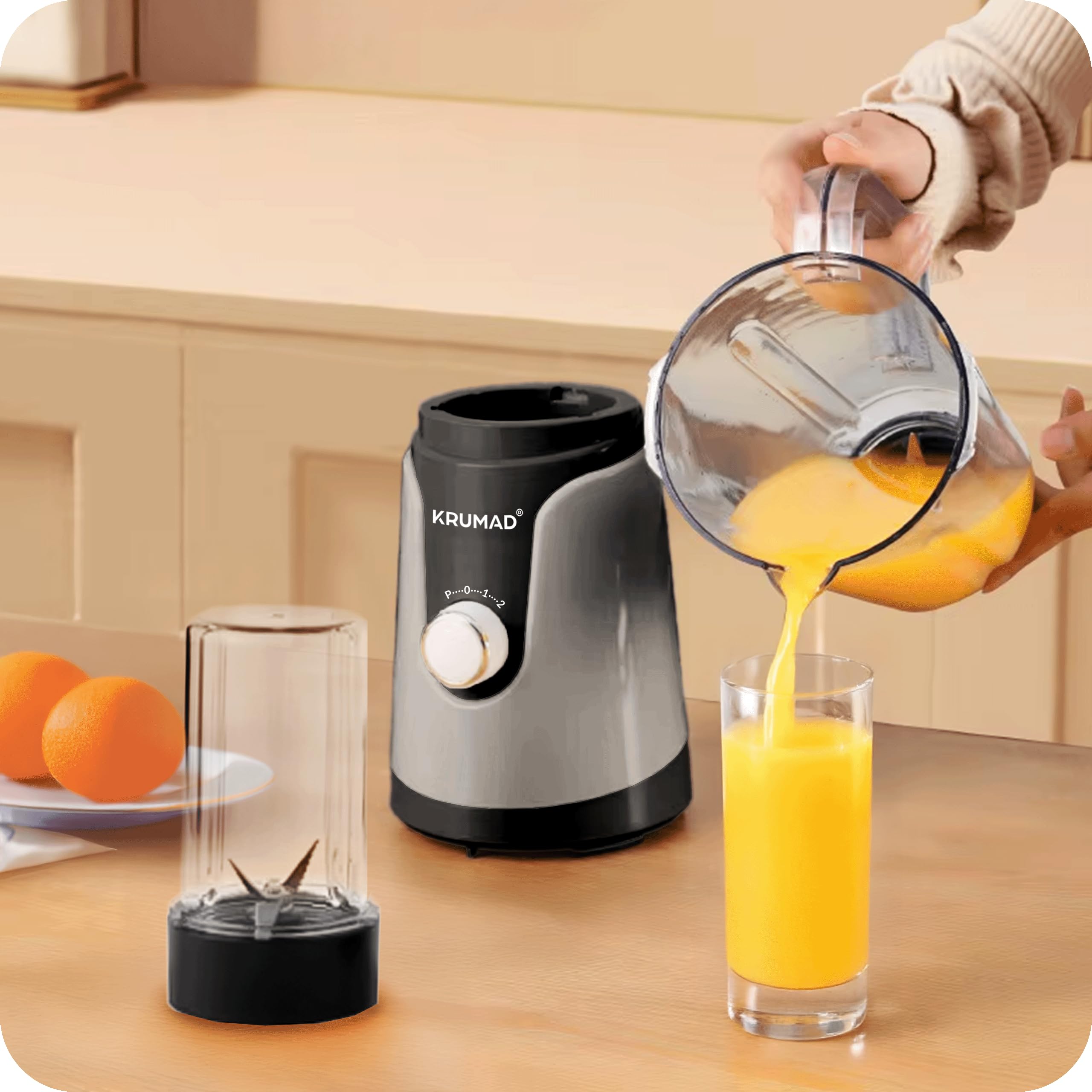 KRUMAD Blender kielichowy 1200W – Wysokowydajny blender z kielichem Tritan 1,2L (BPA Free), 2 prędkościami i funkcją pulsacyjną – Stalowe ostrza – Do smoothie, zup i koktajli