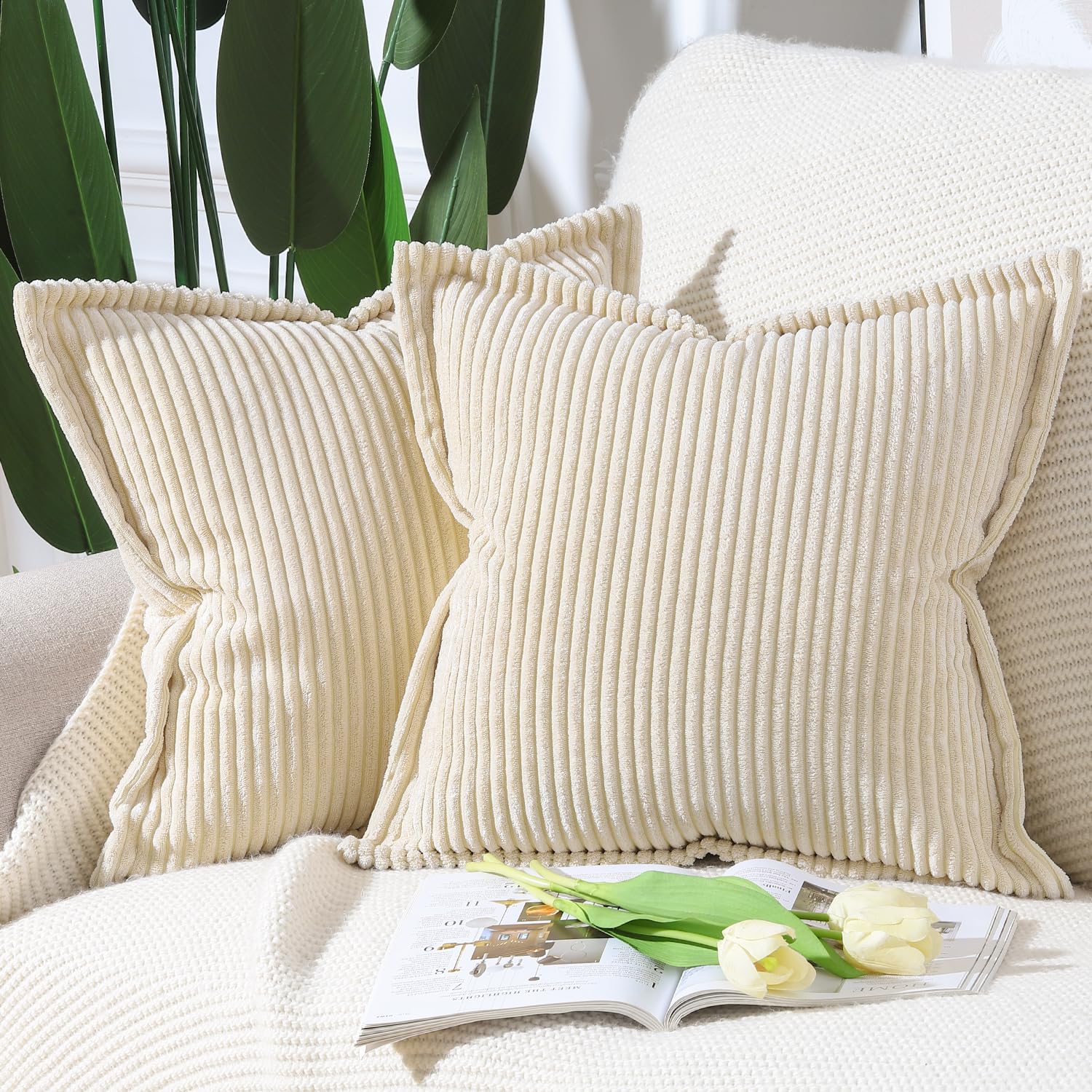 Housses de coussin beige 60x60 cm Madizz en velours côtelé rayé avec franges boho