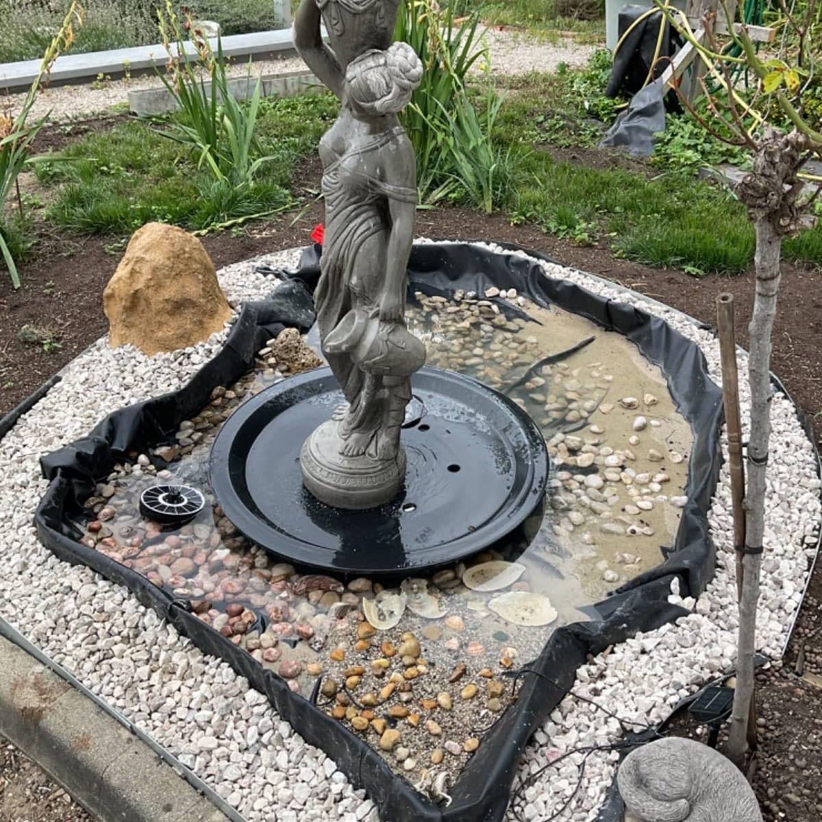 Telo per laghetto in HDPE Resistente, 2x4 m. Rivestimento Durevole per laghetto da Giardino, Adatto a Pesci e Piante acquatiche. Membrana Flessibile per Piscine, Ideale per paesaggistica e p