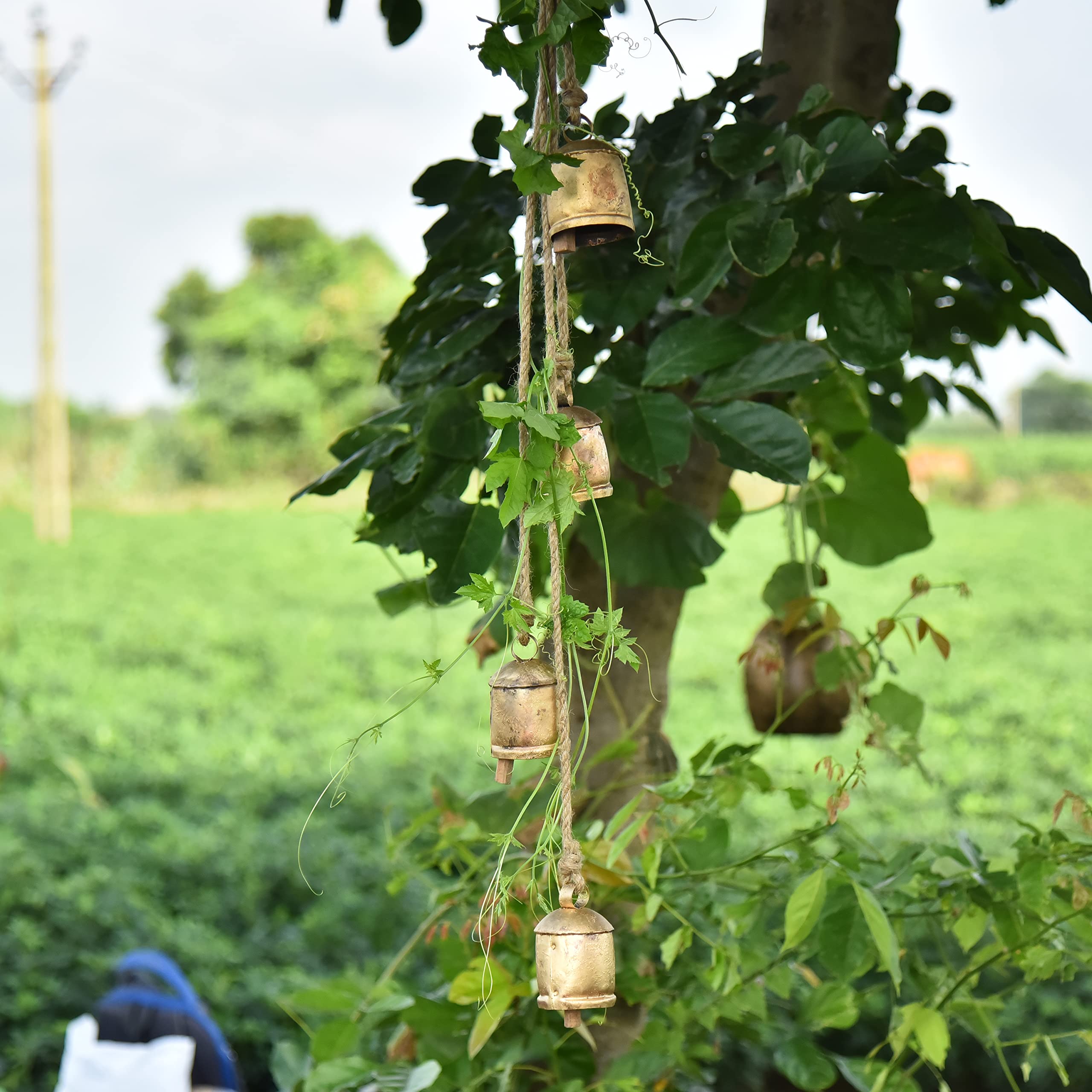 Vivanta Giant Cow Bells Set Rustic Vintage Lucky Harmony Cow Bells On Rope, 4 Inch 4 Bells Cluster Wall Hanging Décor Harmony Bells, 36 Inch Long Hanging Bell Set