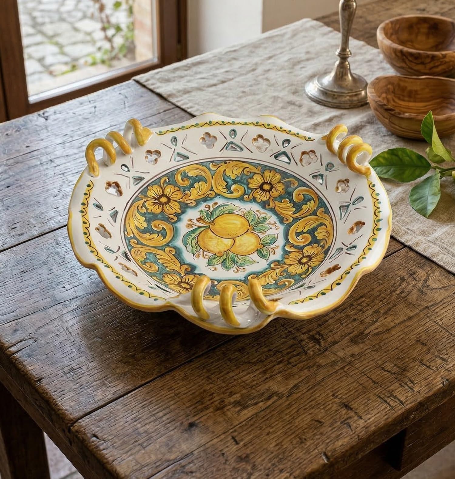 Grand centre de table en céramique de Sicile peint à la main