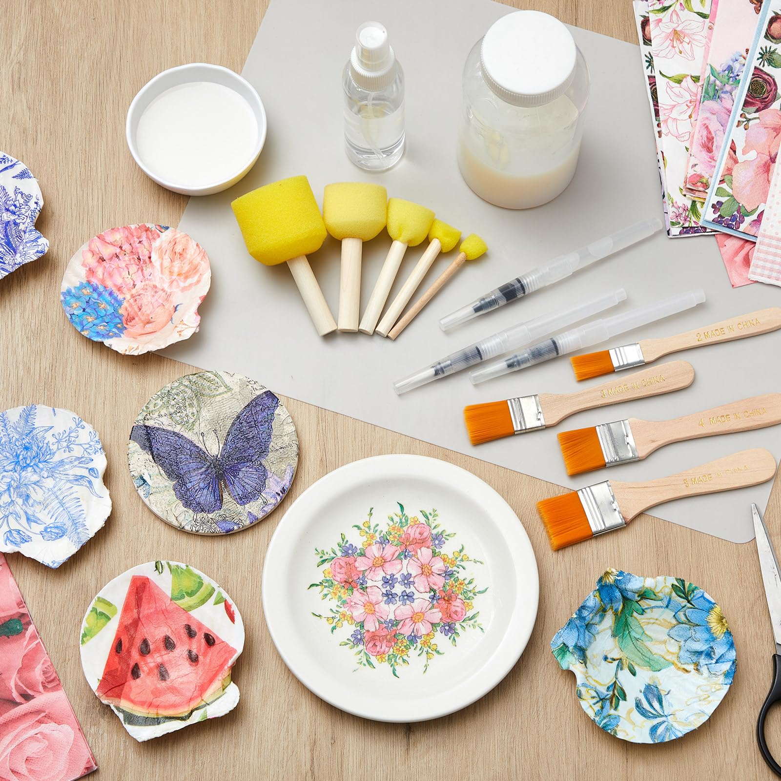 Crtiin 19 Pcs Essential Decoupage Tool Set, Include Silicone Table Mat, 5 Foam Brush, 8 Decoupage Brush, 3 Water Pen, Glue Container Bowl, Spray Bottle for DIY Arts and Crafts Projects