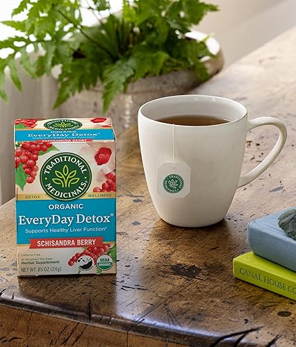 Miniatura 6 de Traditional Medicinals Organic EveryDay Detox Schisandra Berry Té de hierbas, apoya la función hepática saludable, (paquete de 1)  16 bolsas de té