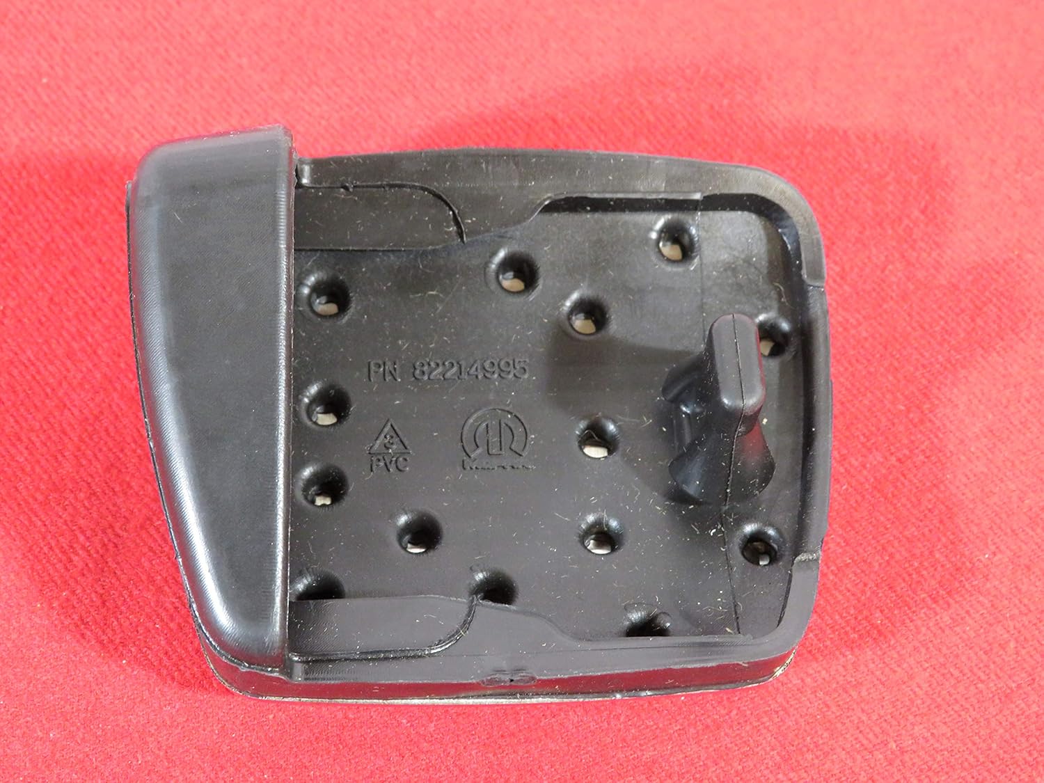 Mopar 82214995 Pedal Kit Bright Stainless Steel cover with Black Rubber pads for Automatic Transmission (Gas and Brake). The pedal covers can be installed on vehicles built after March 1, 2015