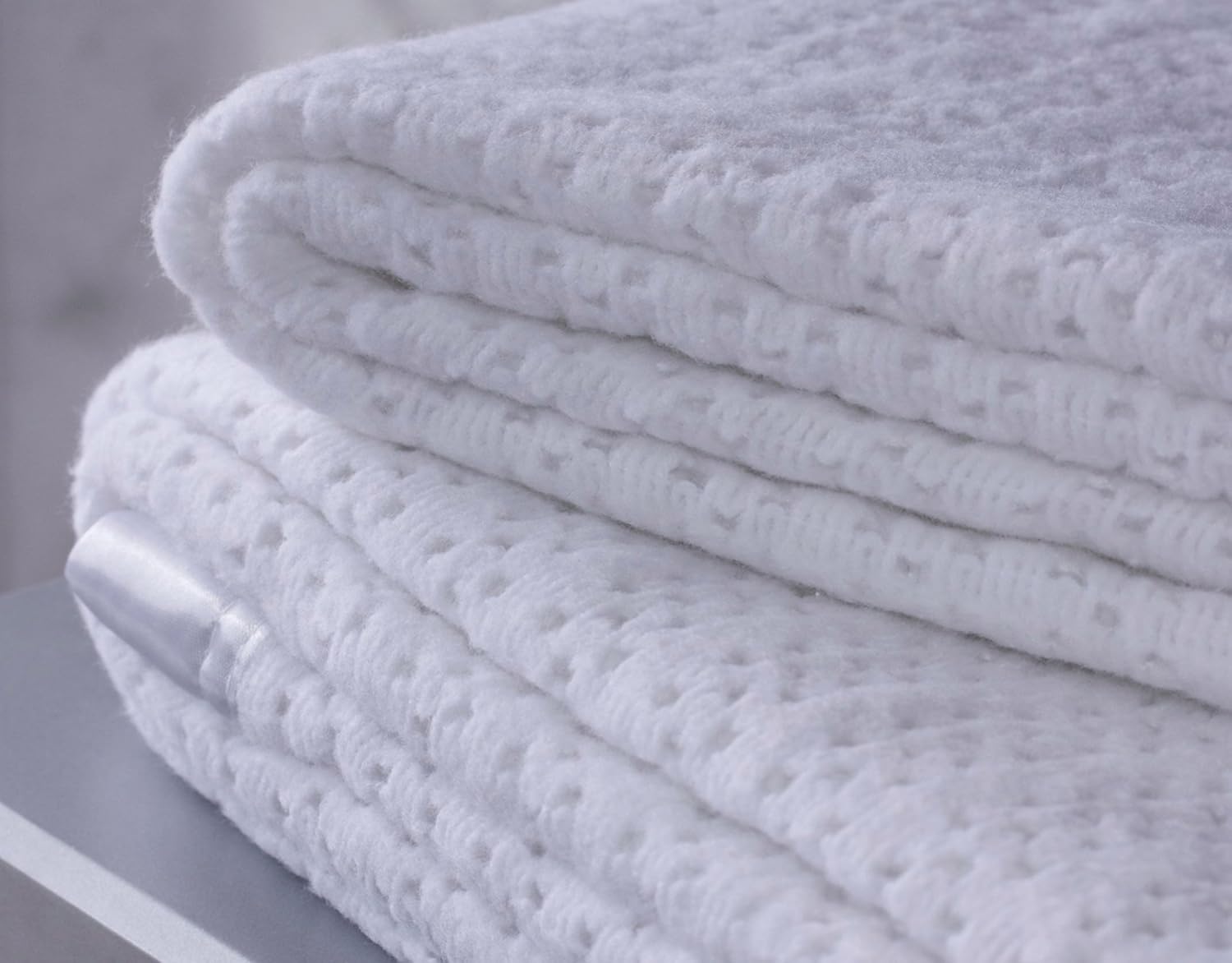 Satin Edged Cellular Baby Blanket atelieryuwa.ciao.jp