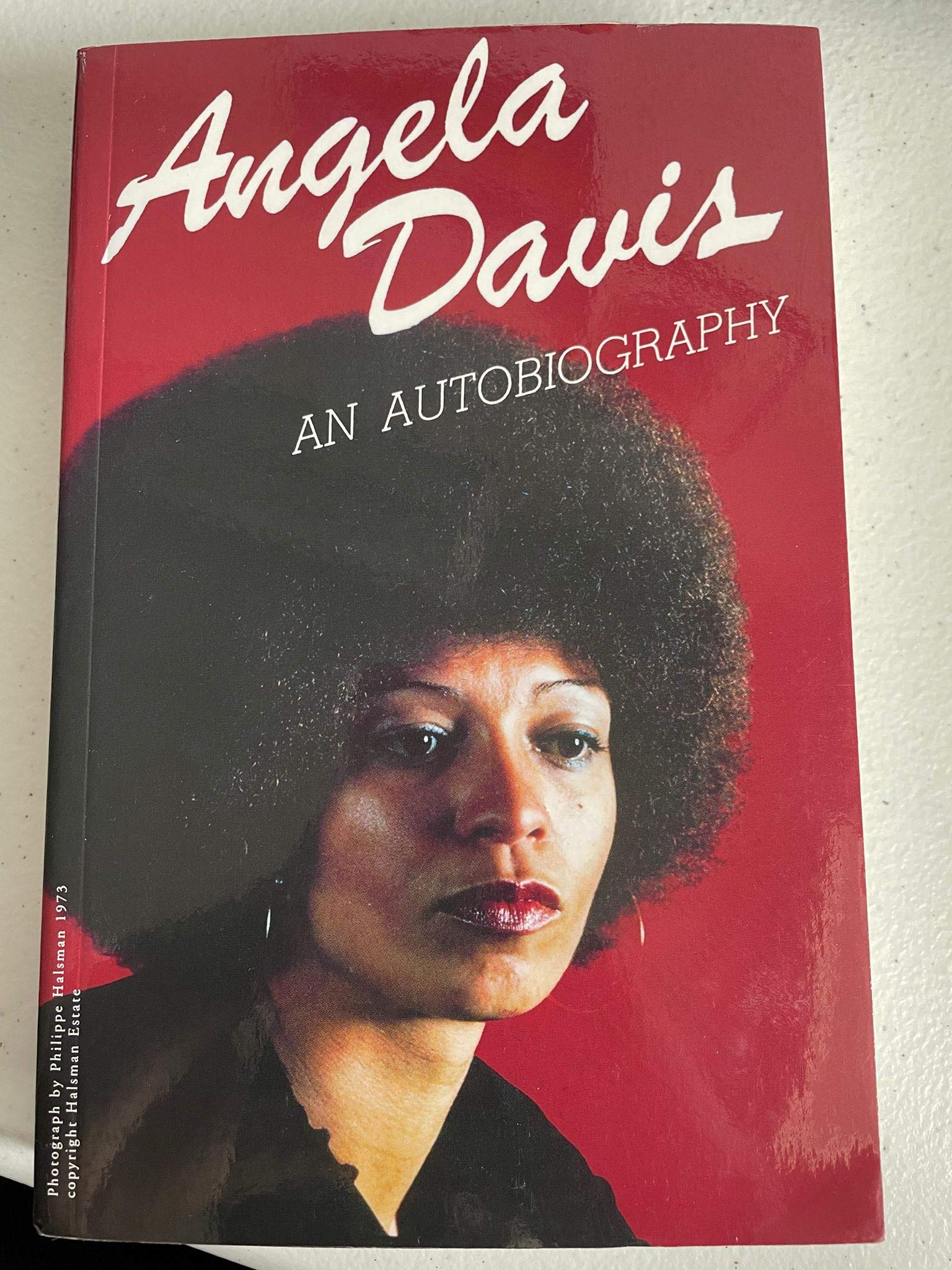 Angela Davis: An Autobiography Paperback – Import, 21 June 2010