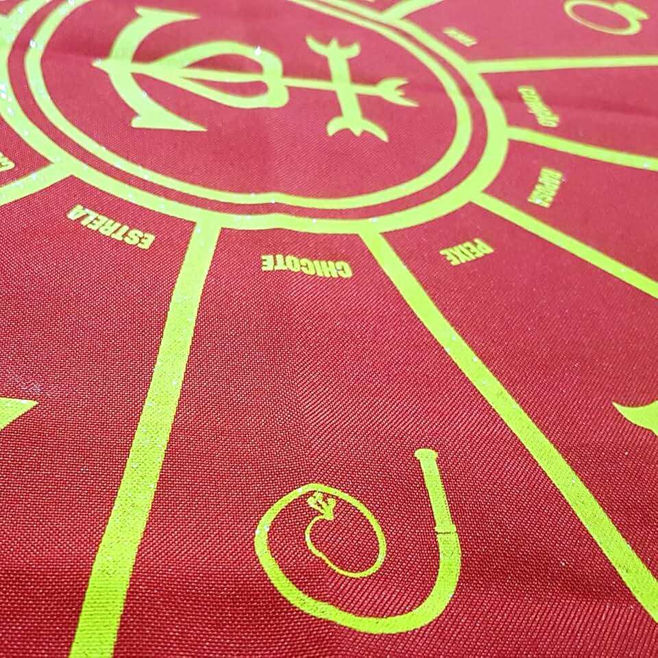 Toalha Cigana para Tarô Cigano Vermelha com Brilho 70 CM