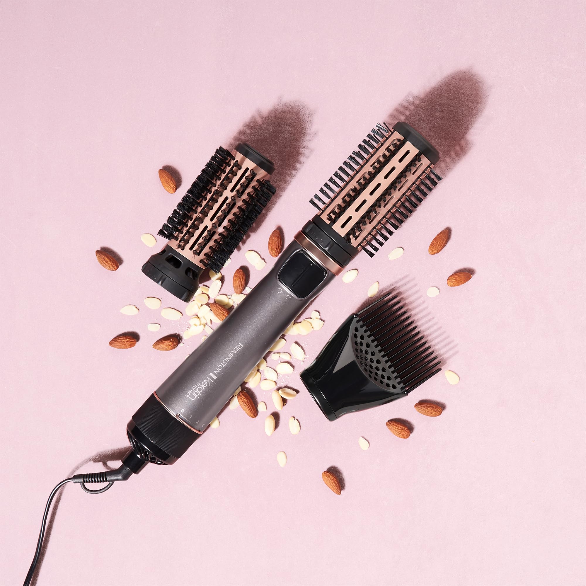 Remington Spazzola rotante per capelli, Asciugacapelli, 1000 W, Setole Morbide (40/50 mm), 2 Velocità e Temp, Rivestimento in Ceramica con Cheratina e Olio di Mandorle, Keratin Protect AS8811