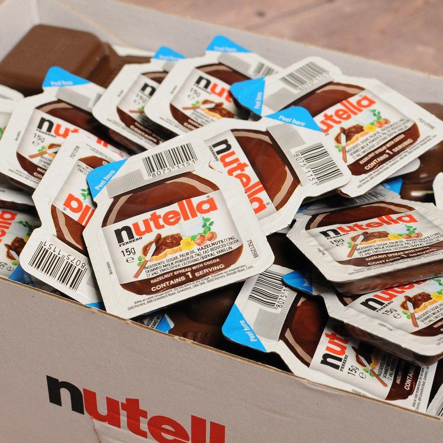 FERRERO - En unidoses, lot de 100 unités de 15 g, crème de noisettes et pâte à tartiner au chocolat - Pack Promoo