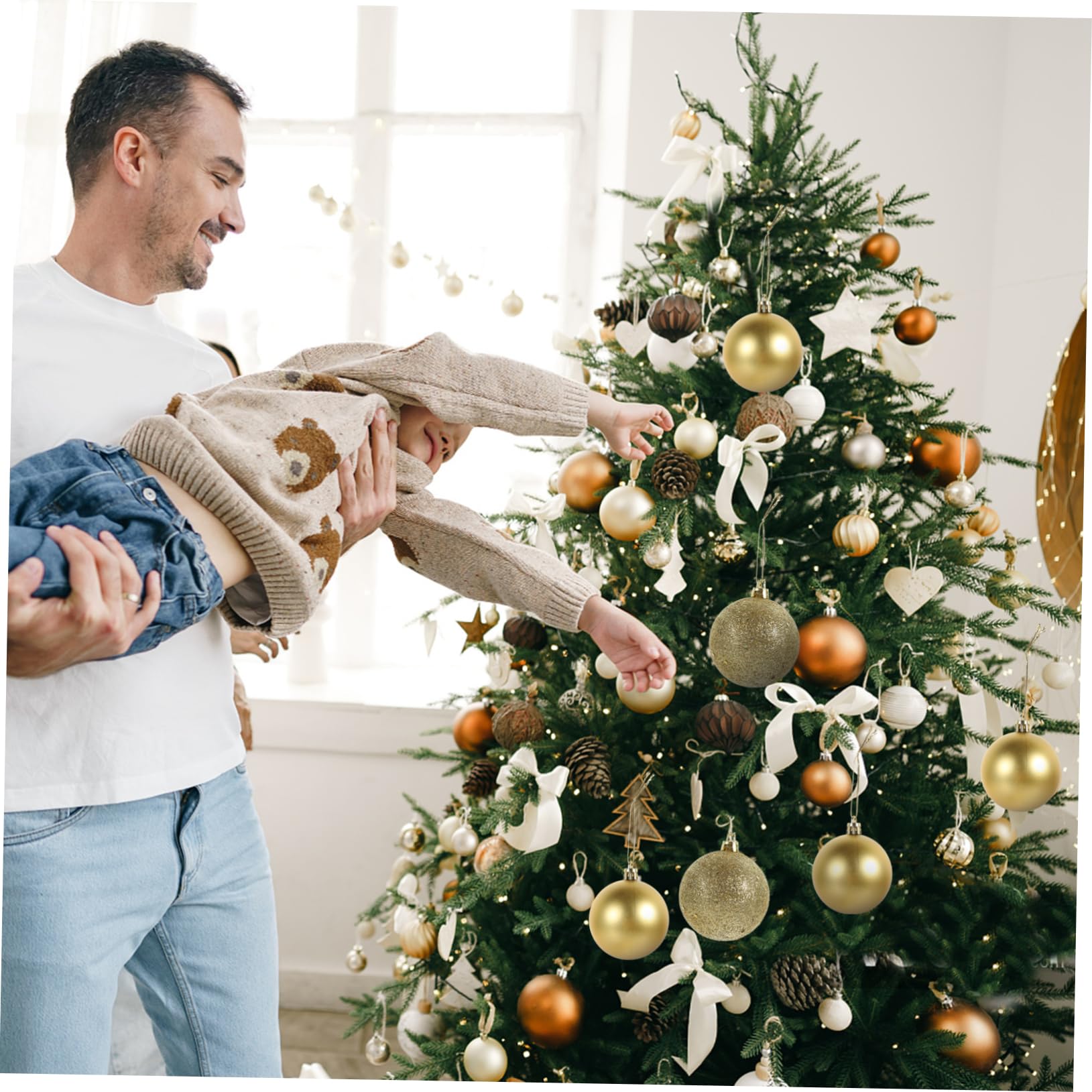 Bolas De Navidad Colgantes Doradas 3-6 Cm Decoraciones Navideñas Festivas para Árbol Familiar Caja De 100 Piezas Ligeras para Hogar y Fiestas