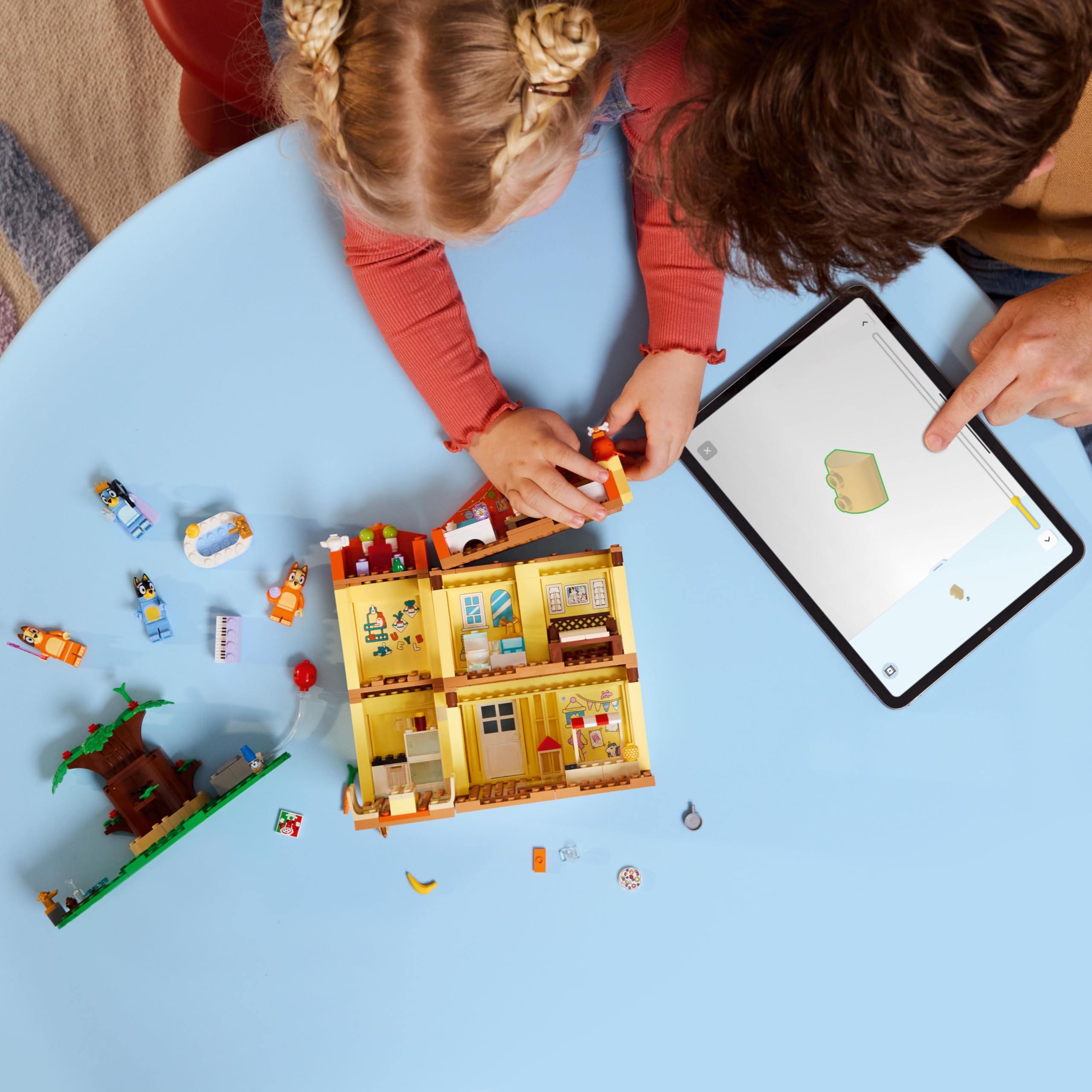 LEGO Blue Dom rodzinny Blue 11203 | Zabawkowy domek, dla 4-latka, prezent dla dziewczynki i chłopca, zestaw klocków dla dzieci, 382 elementy