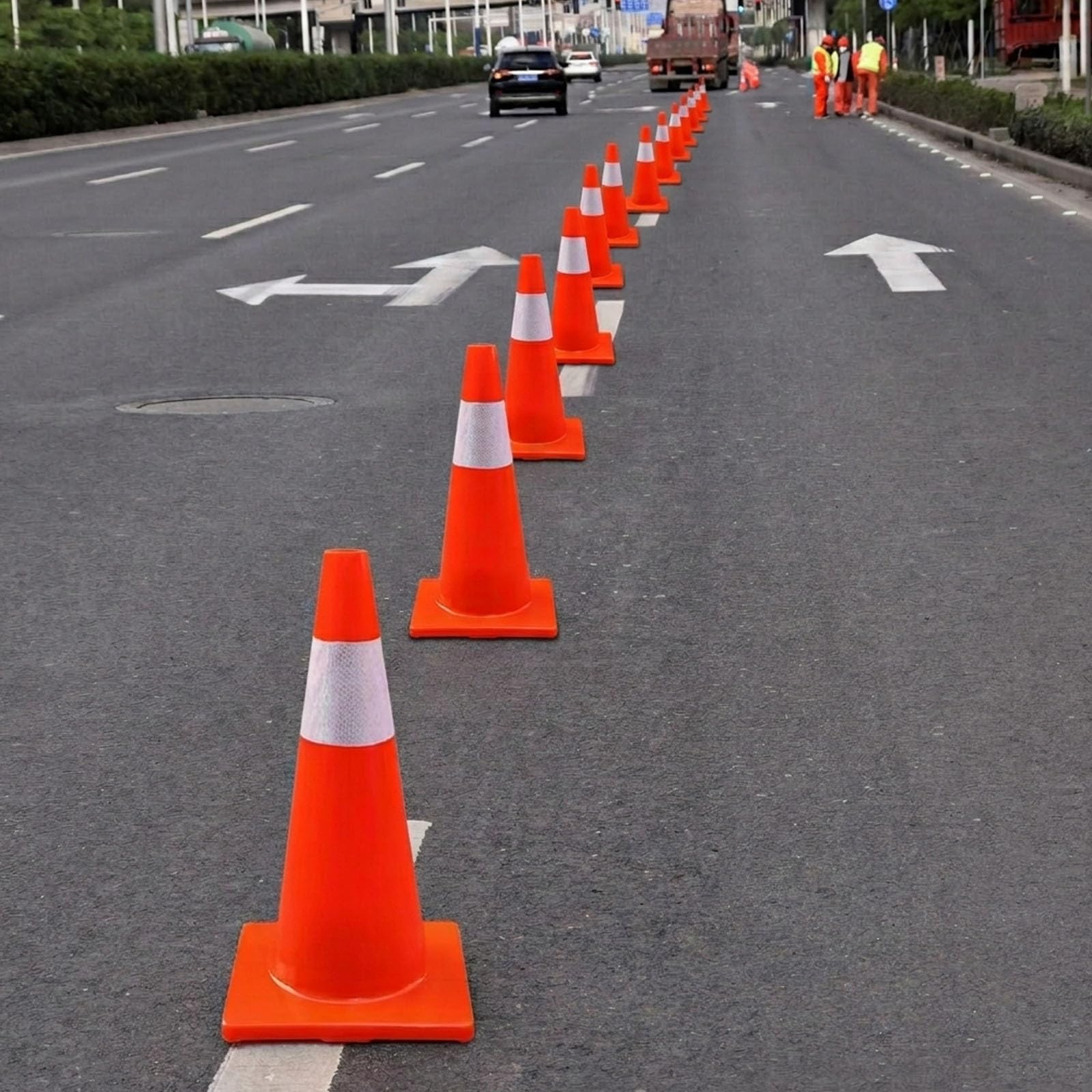 Lot De 4 Cônes De Signalisation, Cônes De Sécurité en PVC Haute Flexibilité pour Travaux Routiers, Parkings, Entrepôts Et Autoroutes, Utilisation Intérieure Et Extérieure(Light Blue)