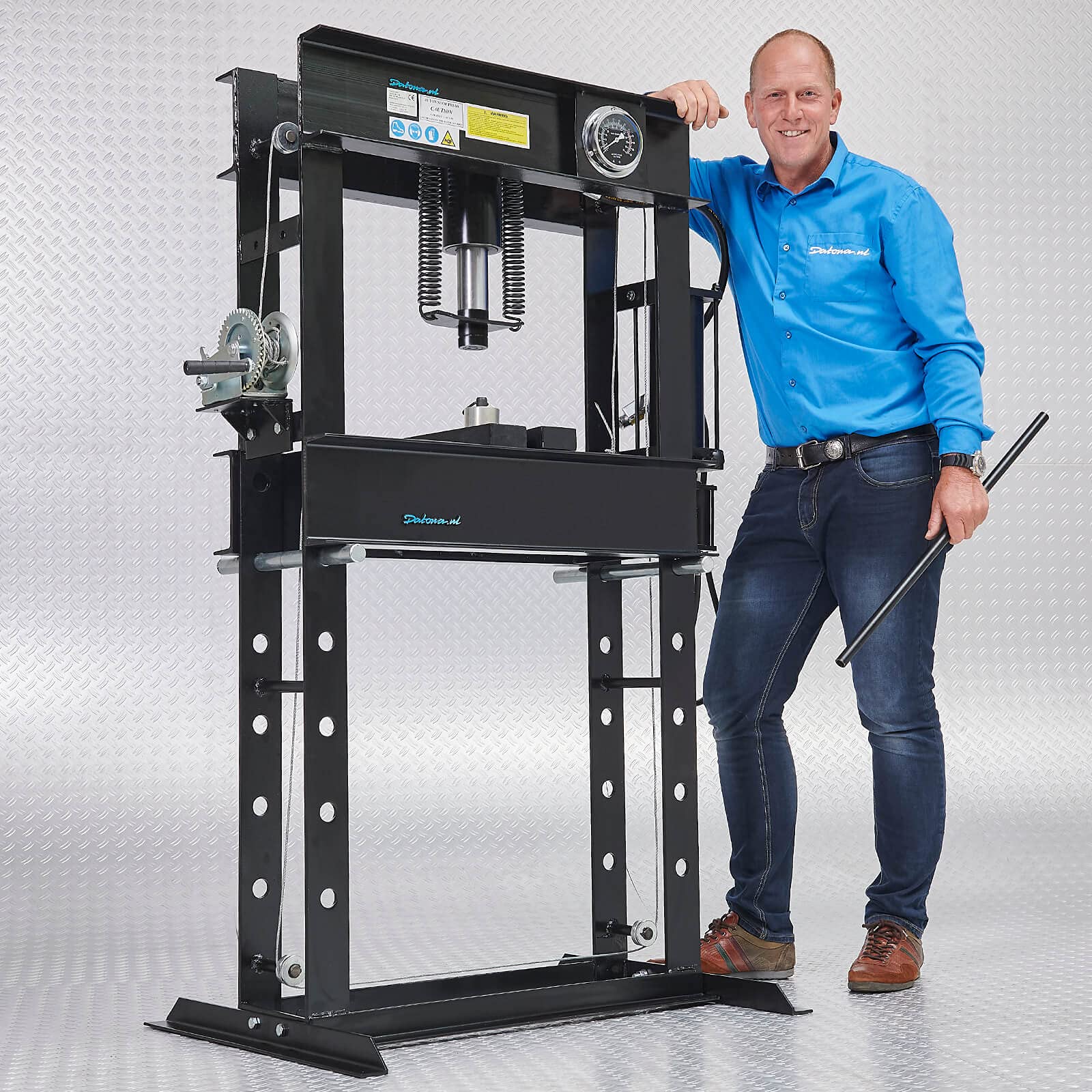 Datona Hydropneumatische Werkstattpresse mit Handwinde - 45t