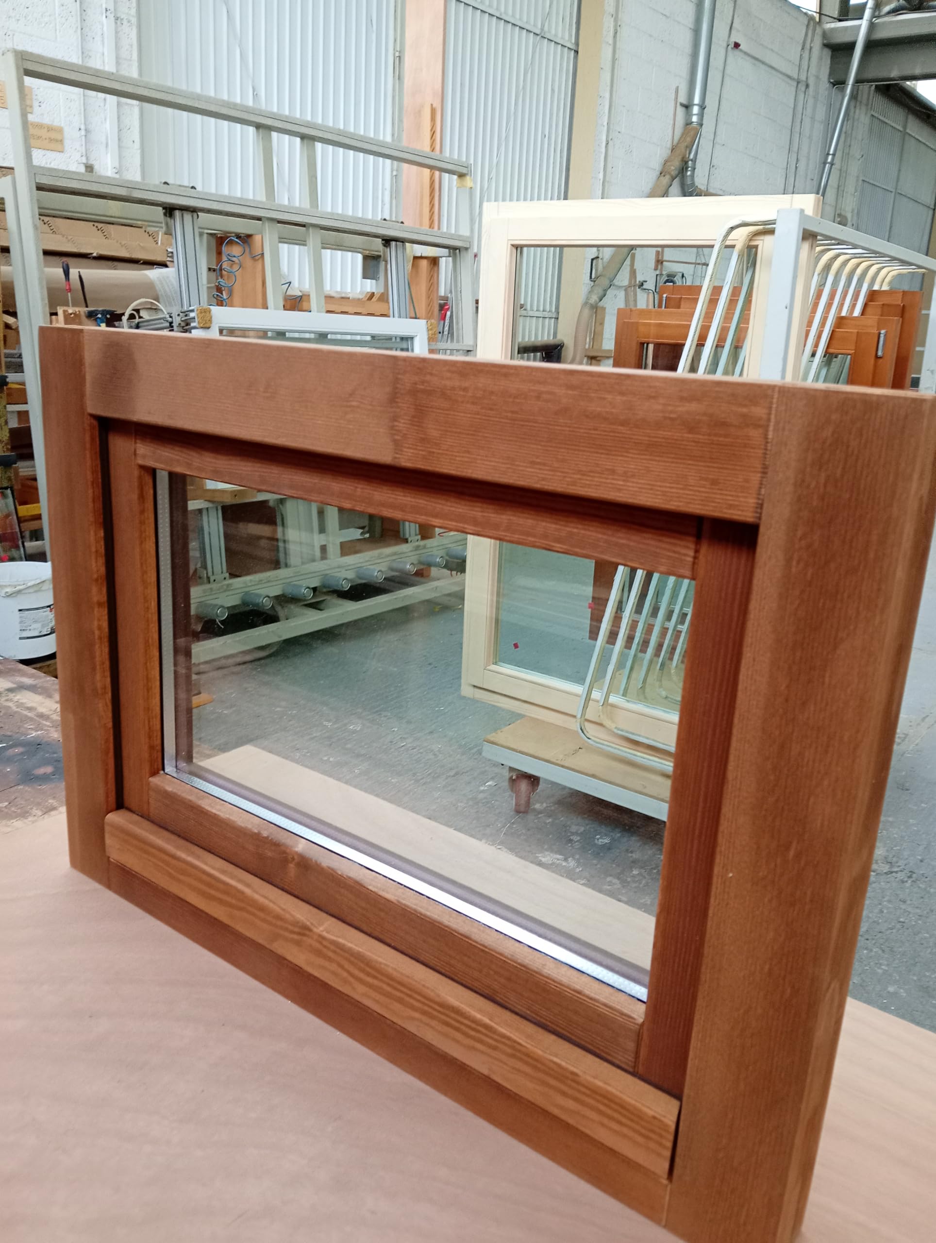 Finestra Legno cm L 70x50 H Vasistas Legno Lamellare Colore Noce Doppio Vetro guarnizione in pvc